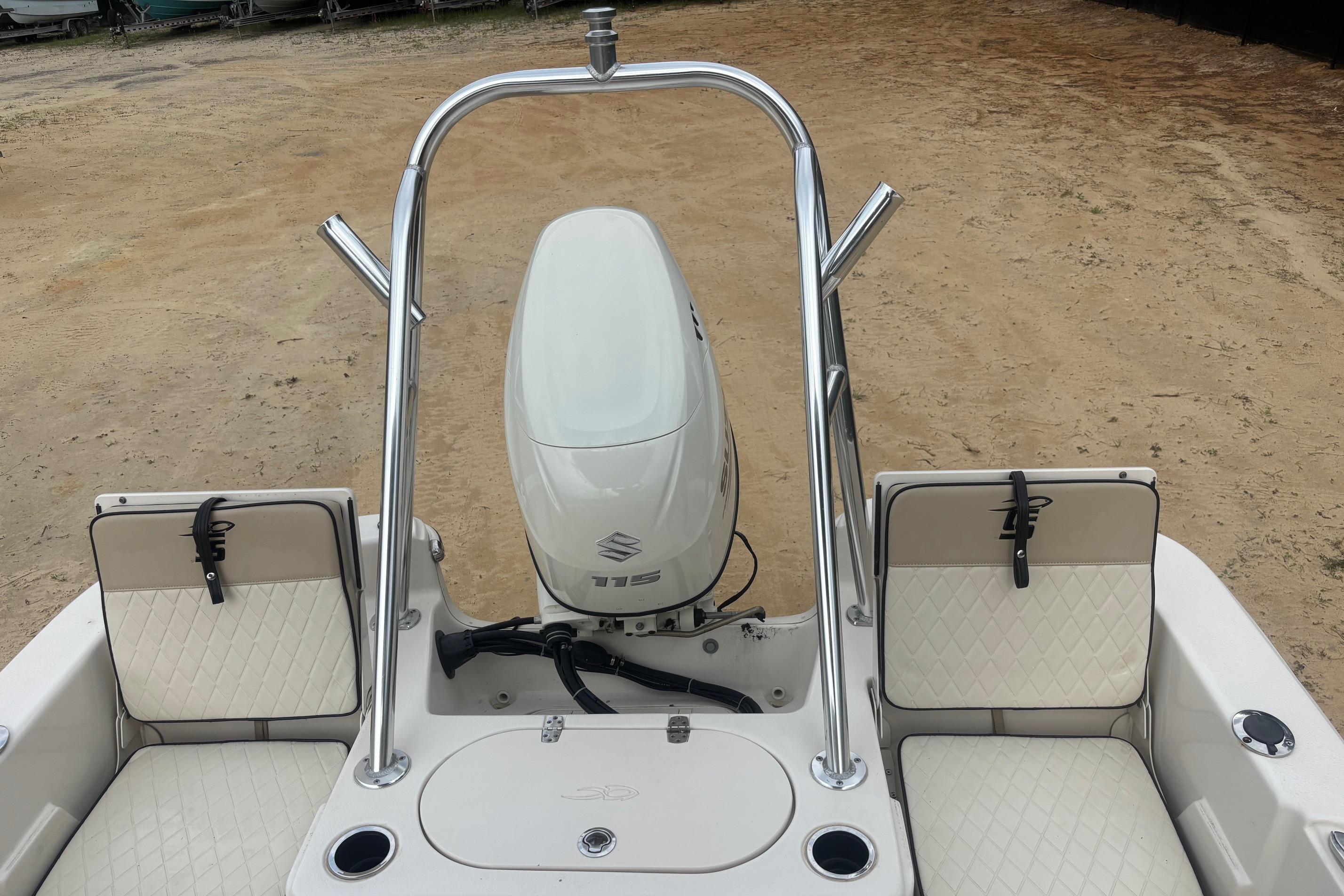 2021 Carolina Skiff 19 LS - Image 12