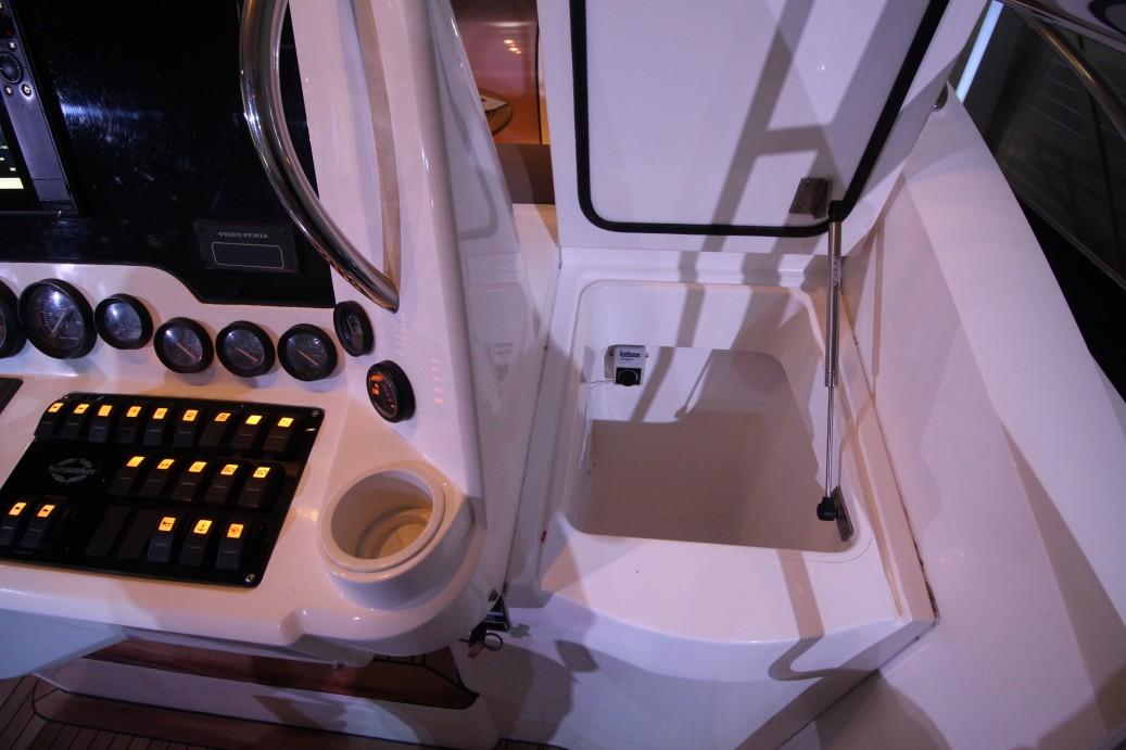 2003 Sunseeker Sportfisher 37 large 57