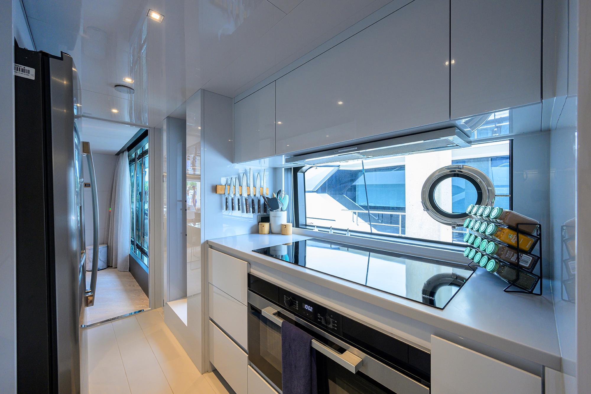 Riva 90 - Interior Galley