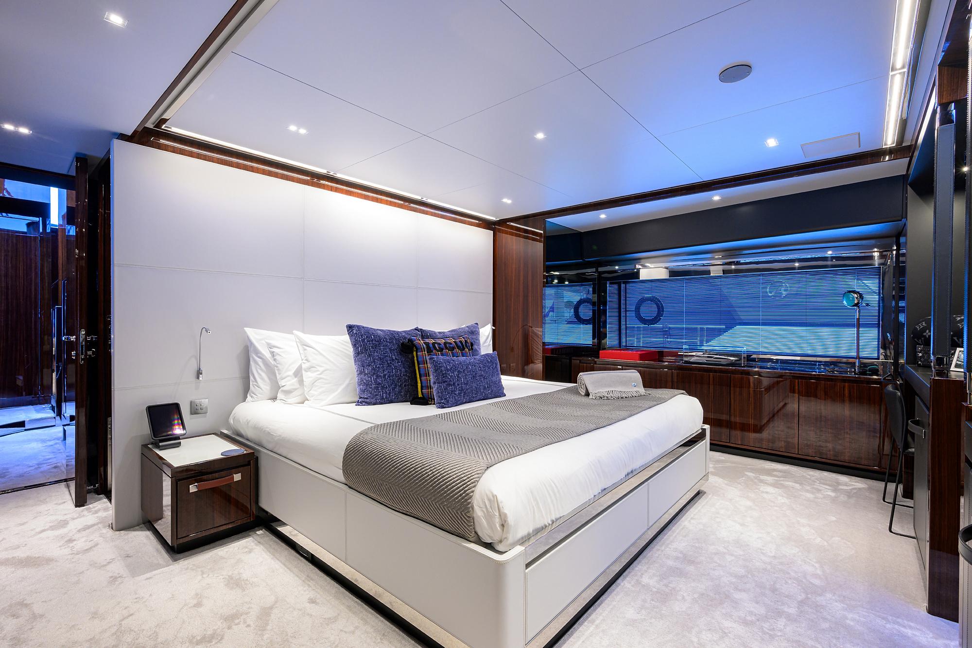 Riva 90 - Master Stateroom