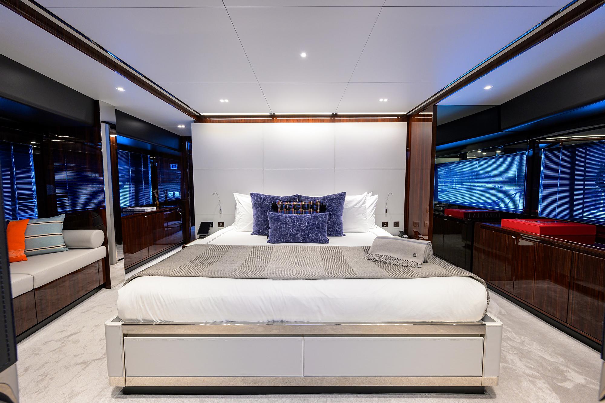 Riva 90 - Master Stateroom