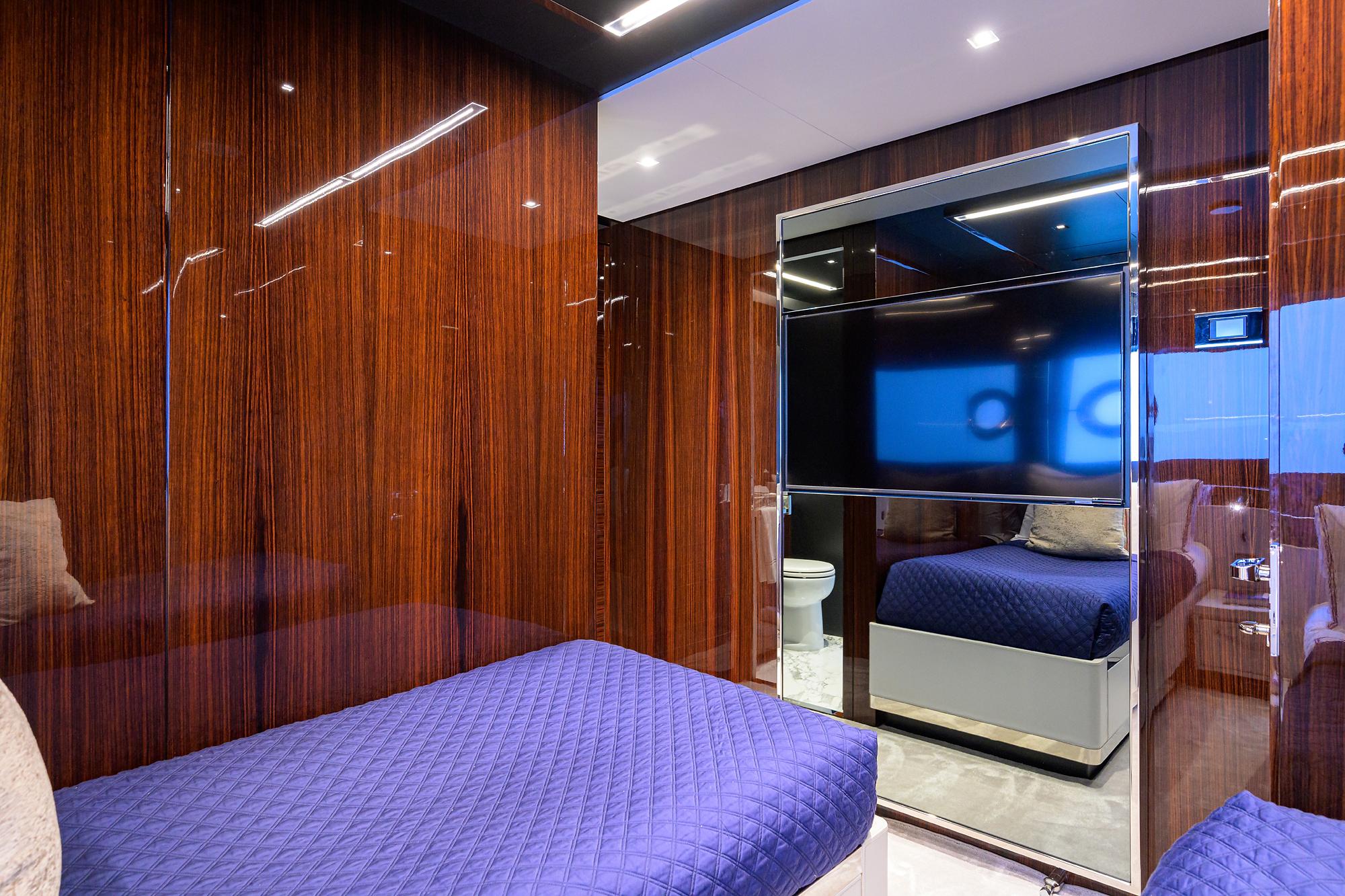 Riva 90 - Master Guest Stateroom