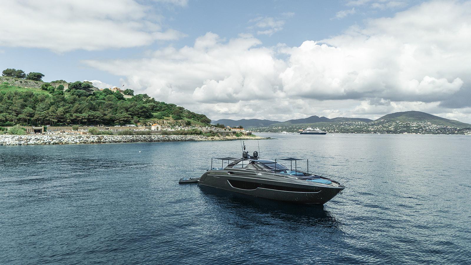 Riva 76′ Bahamas Super