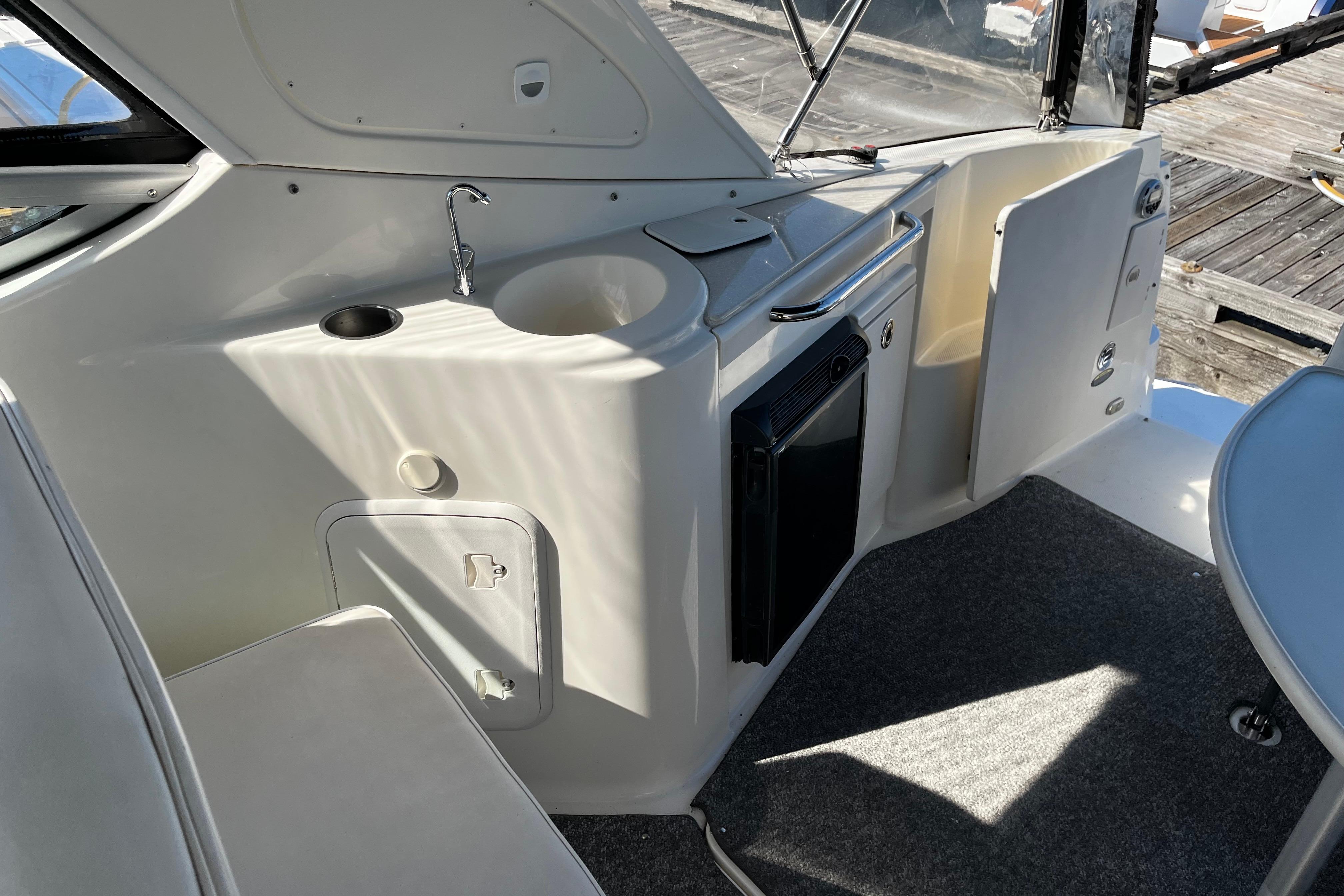 2008 Bayliner 320 #TBST70SLC inventory image at Sun Country Yachts, South Lake Union (Seattle)