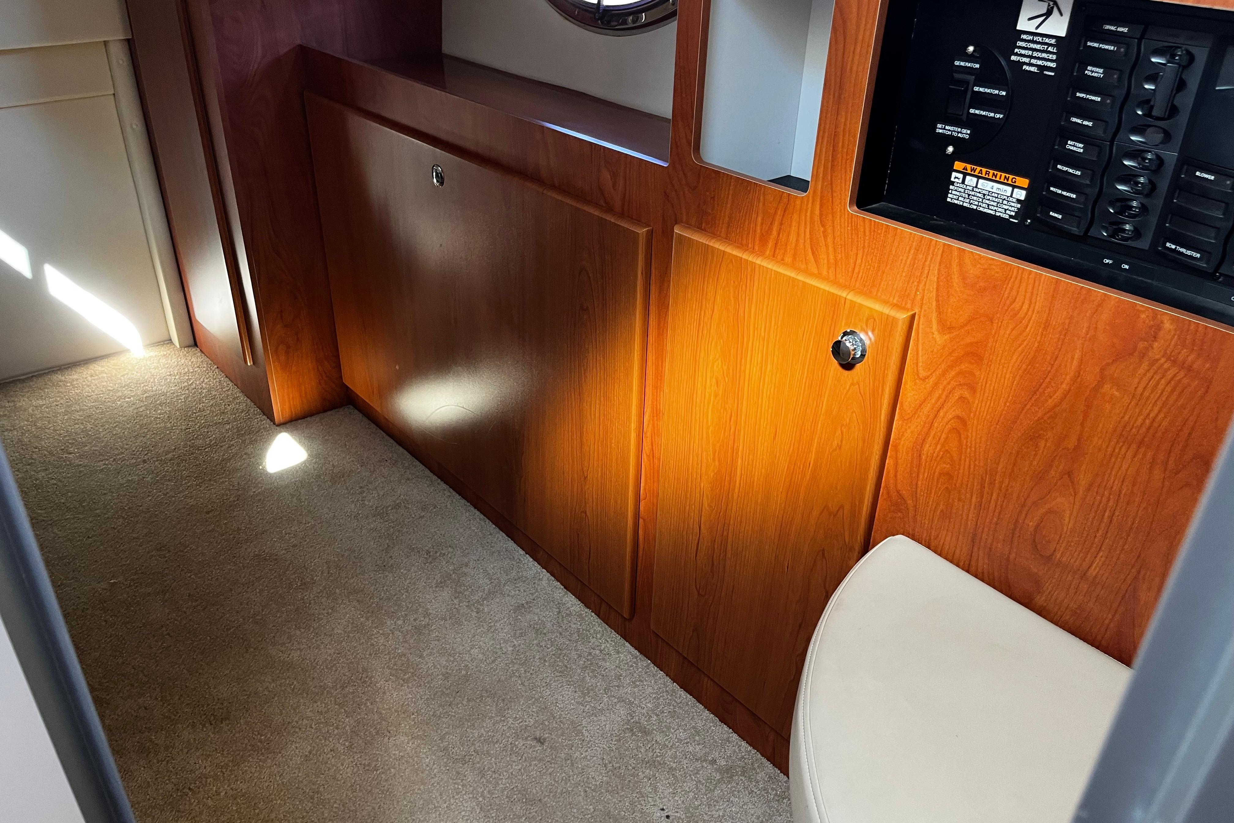 2008 Bayliner 320 #TBST70SLC inventory image at Sun Country Yachts, South Lake Union (Seattle)