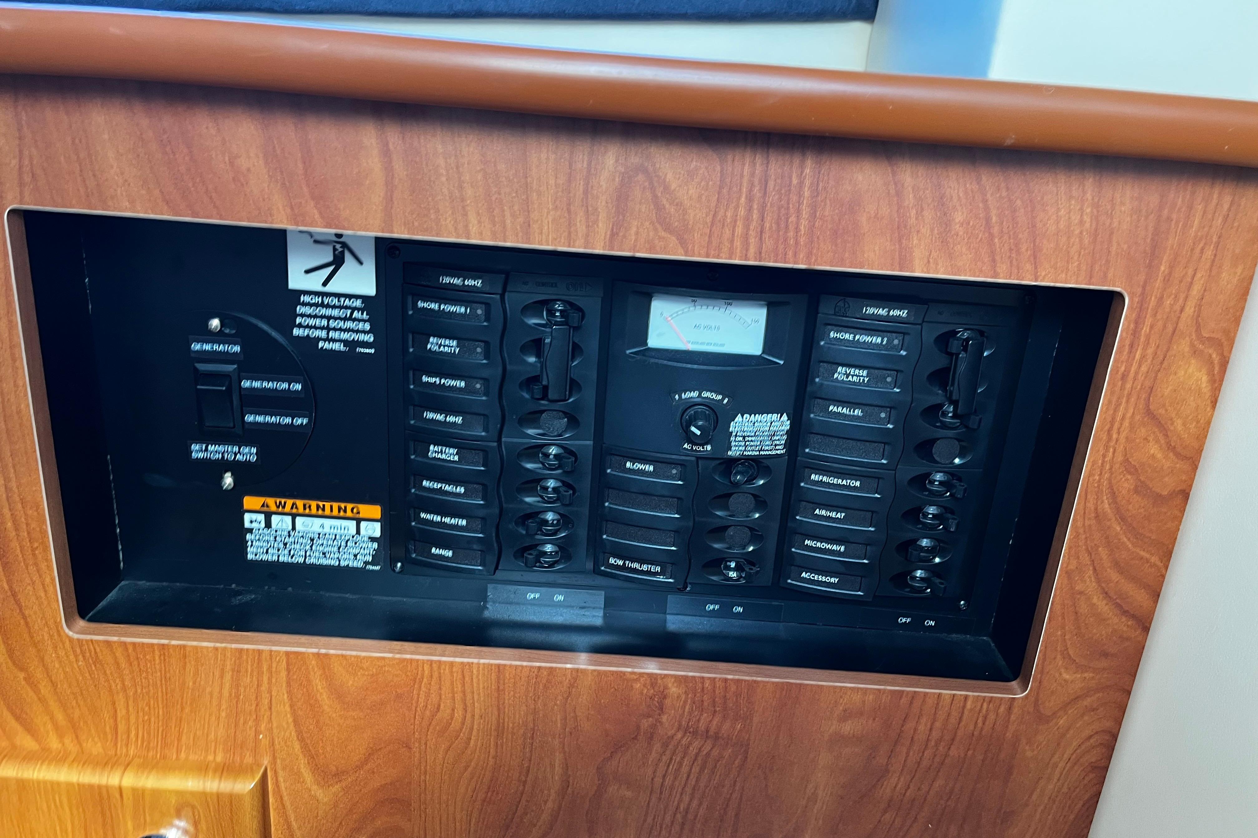 2008 Bayliner 320 #TBST70SLC inventory image at Sun Country Yachts, South Lake Union (Seattle)