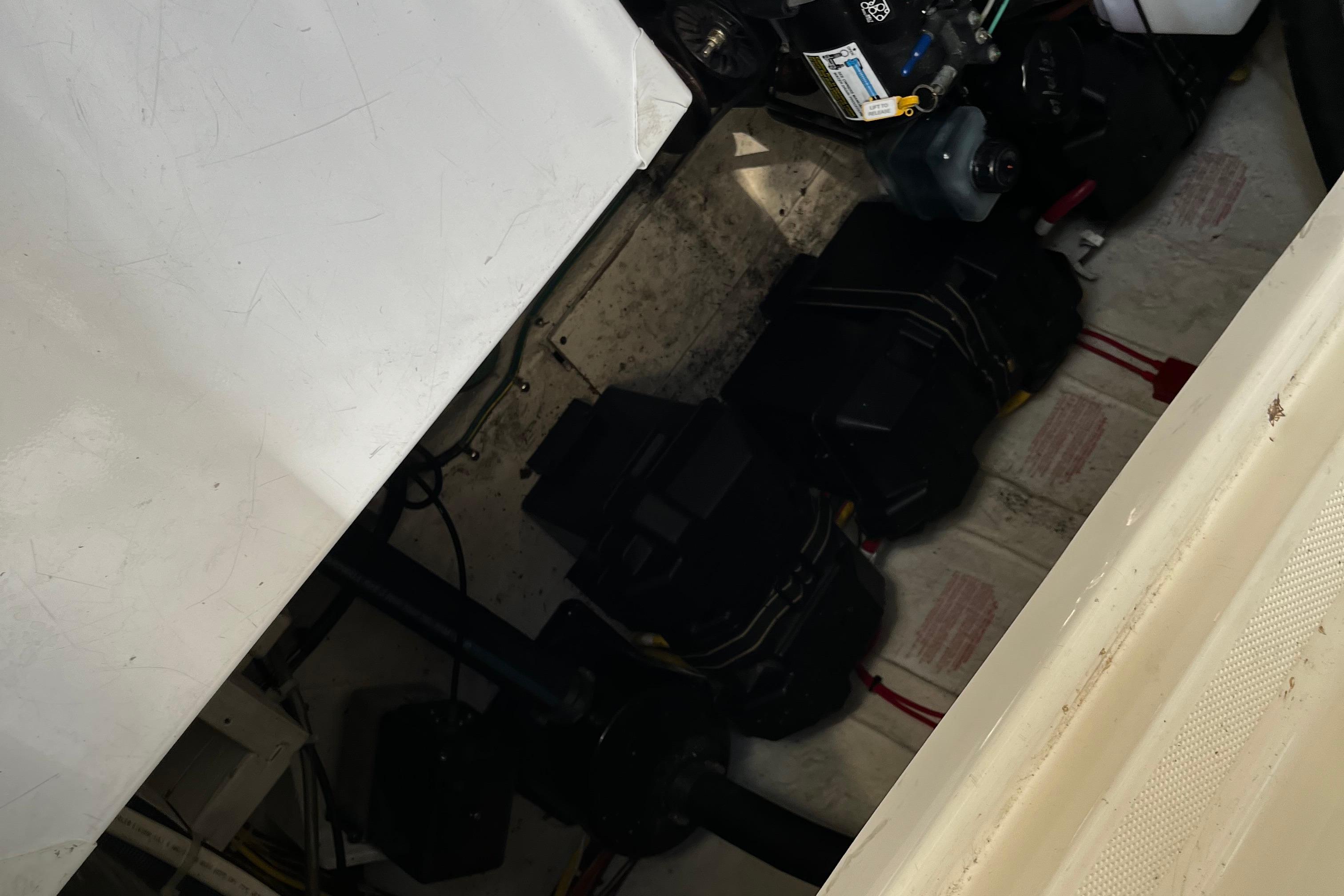 2008 Bayliner 320 #TBST70SLC inventory image at Sun Country Yachts, South Lake Union (Seattle)