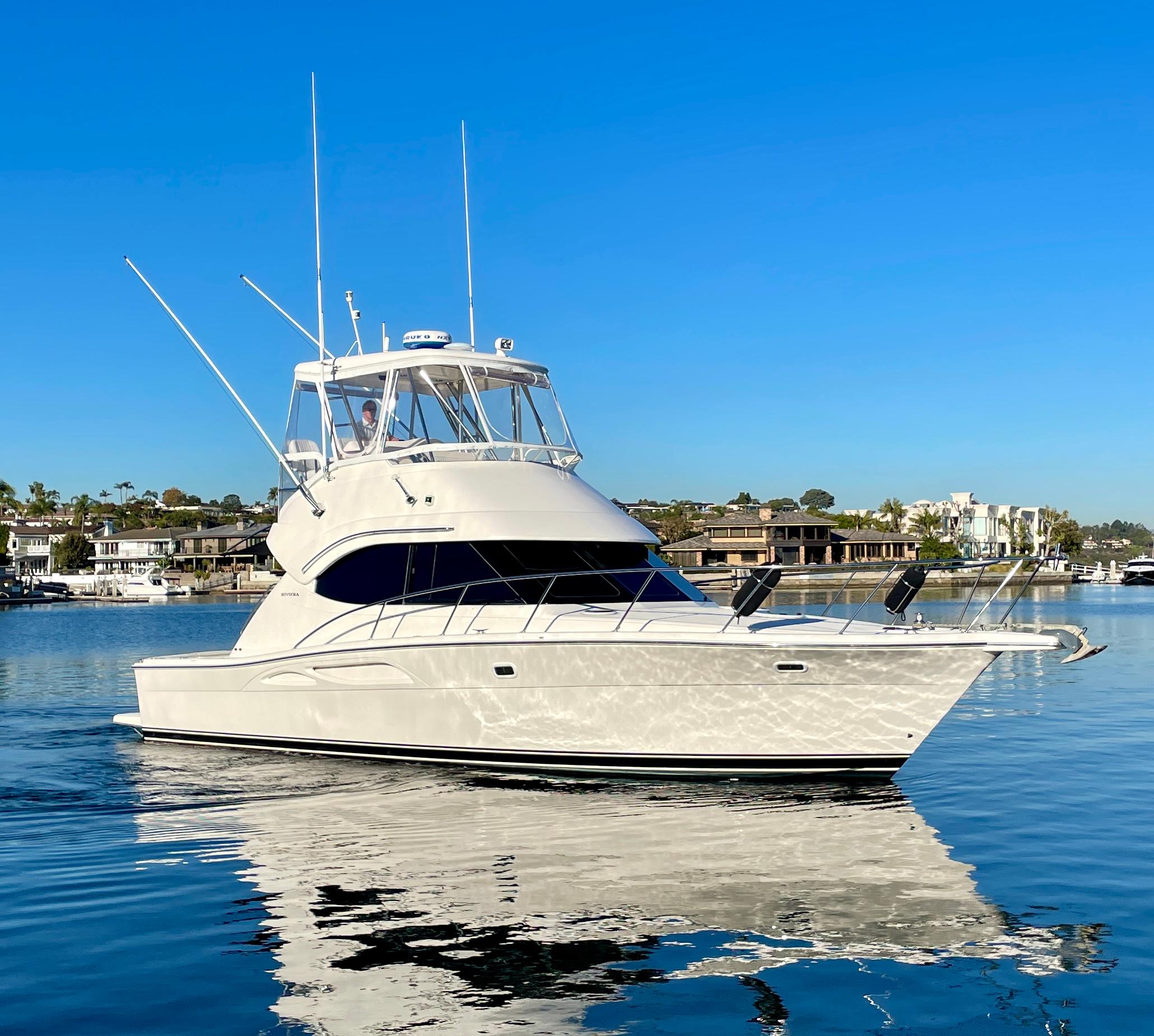 2004 RIVIERA 37 FLYBRIDGE