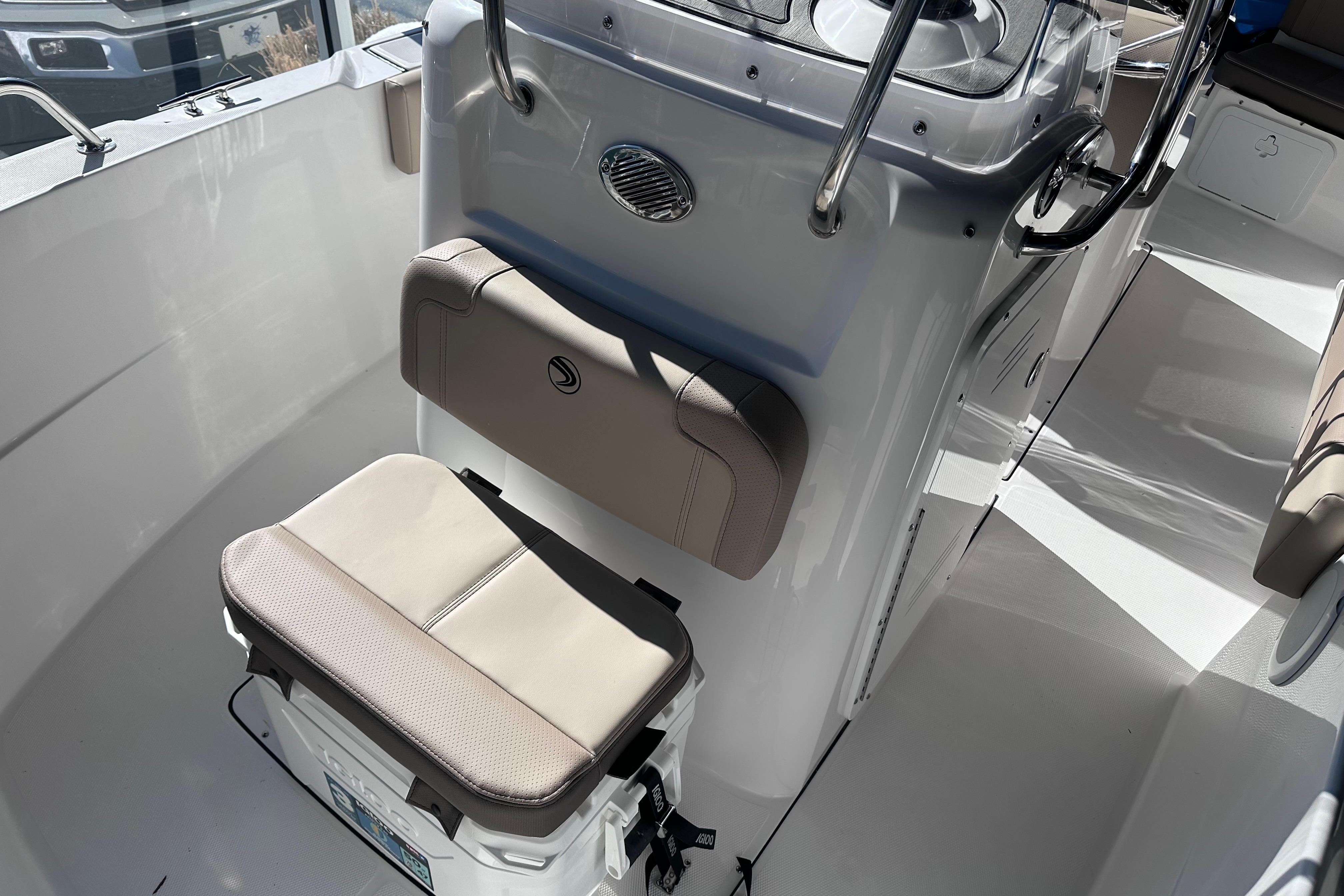 2026 Edgewater 188CC 14