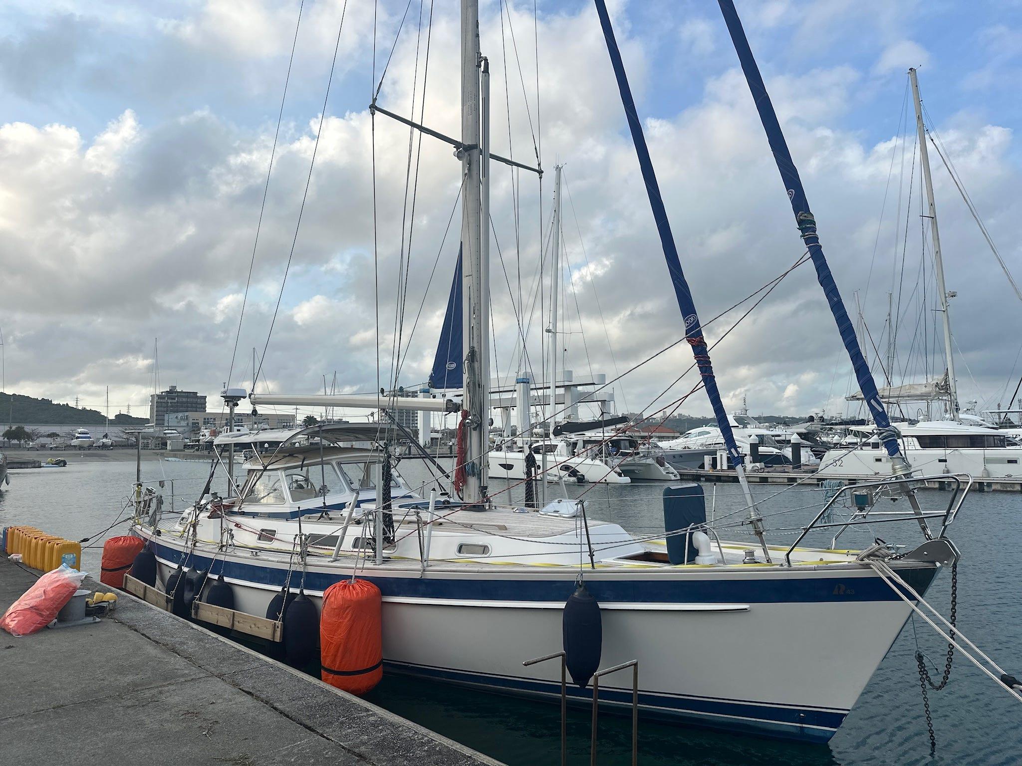 2005 Hallberg-Rassy 43