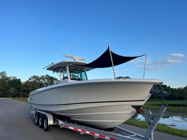 33' Boston Whaler, Listing Number 100915843, - Photo No. 13