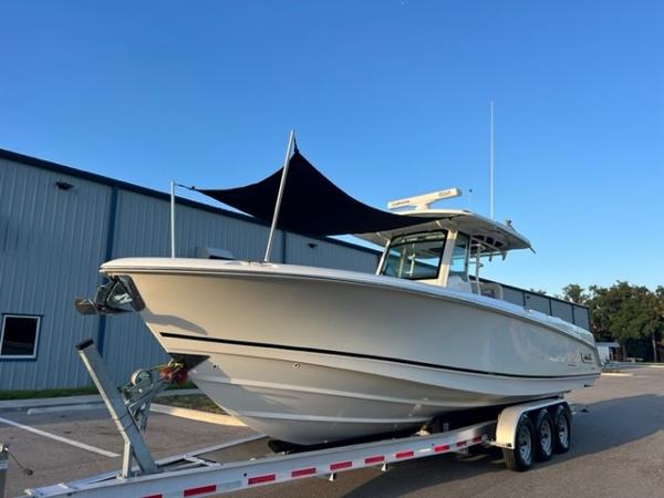 33' Boston Whaler, Listing Number 100915843, - Photo No. 20