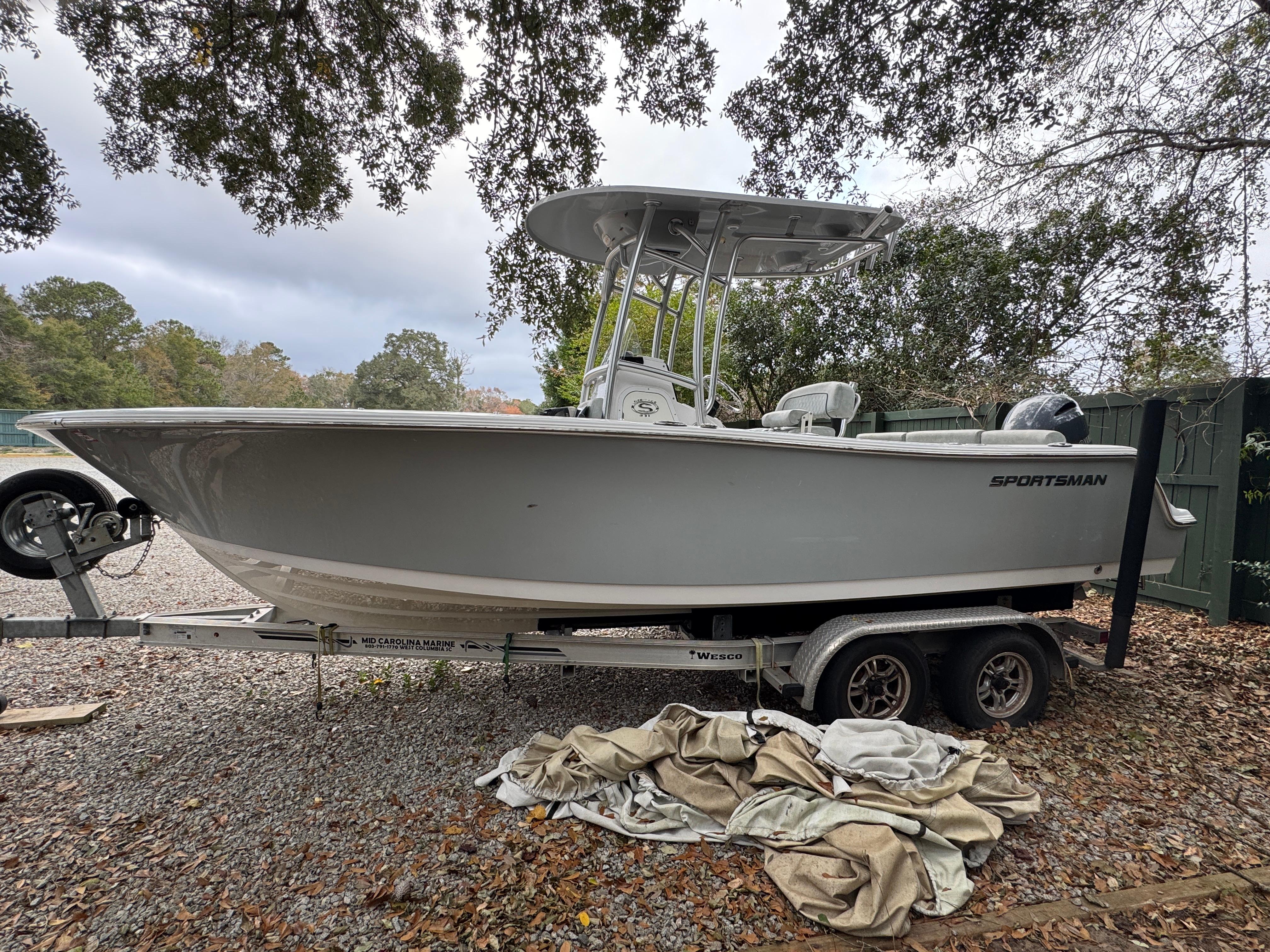 2019 Sportsman Heritage 231 Center Console - Image 3