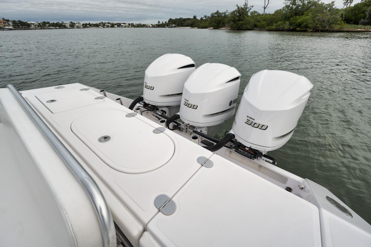 Venture 39 Back Nine - Exterior Cockpit