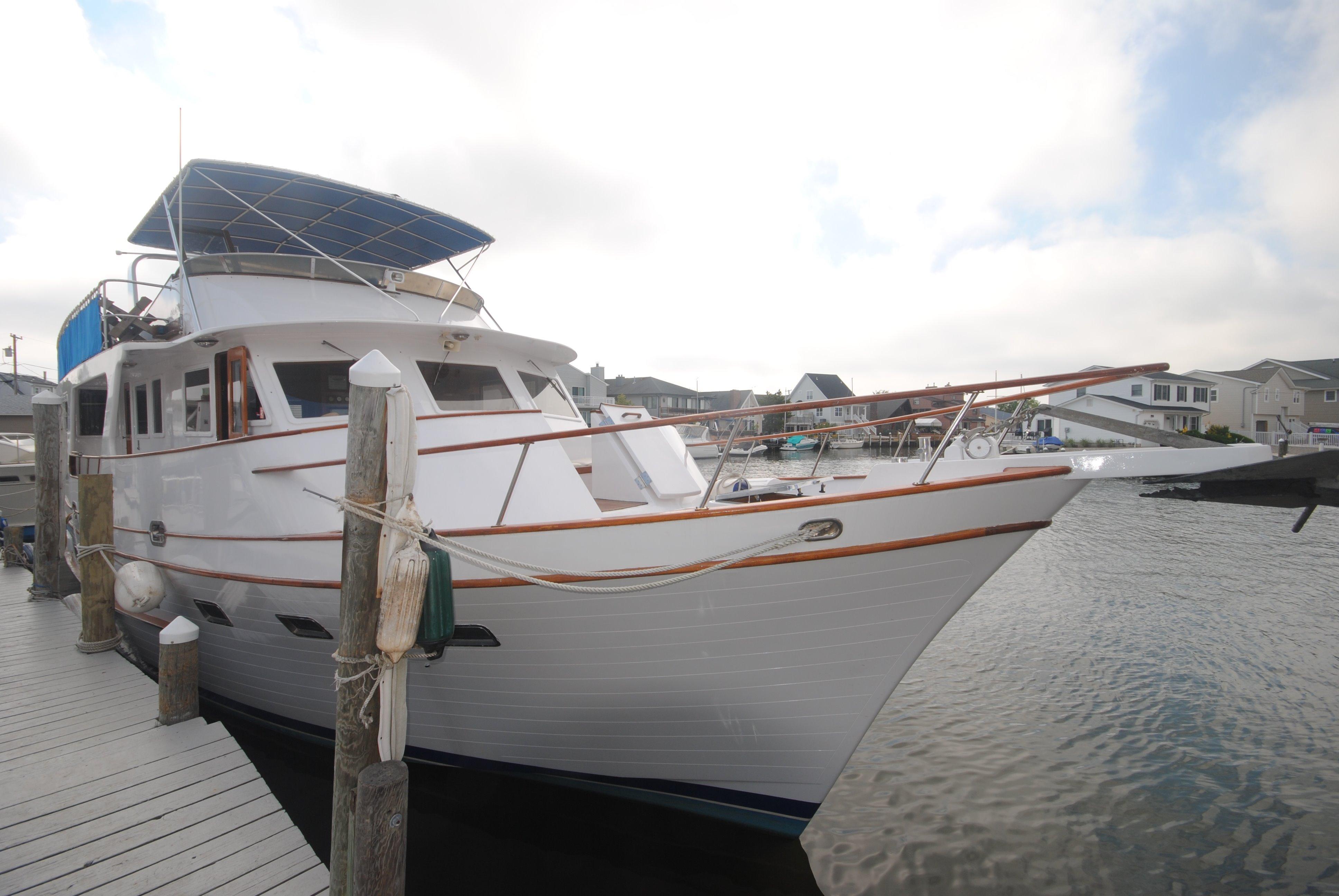 Majestic Yacht Photos Pics Starboard view