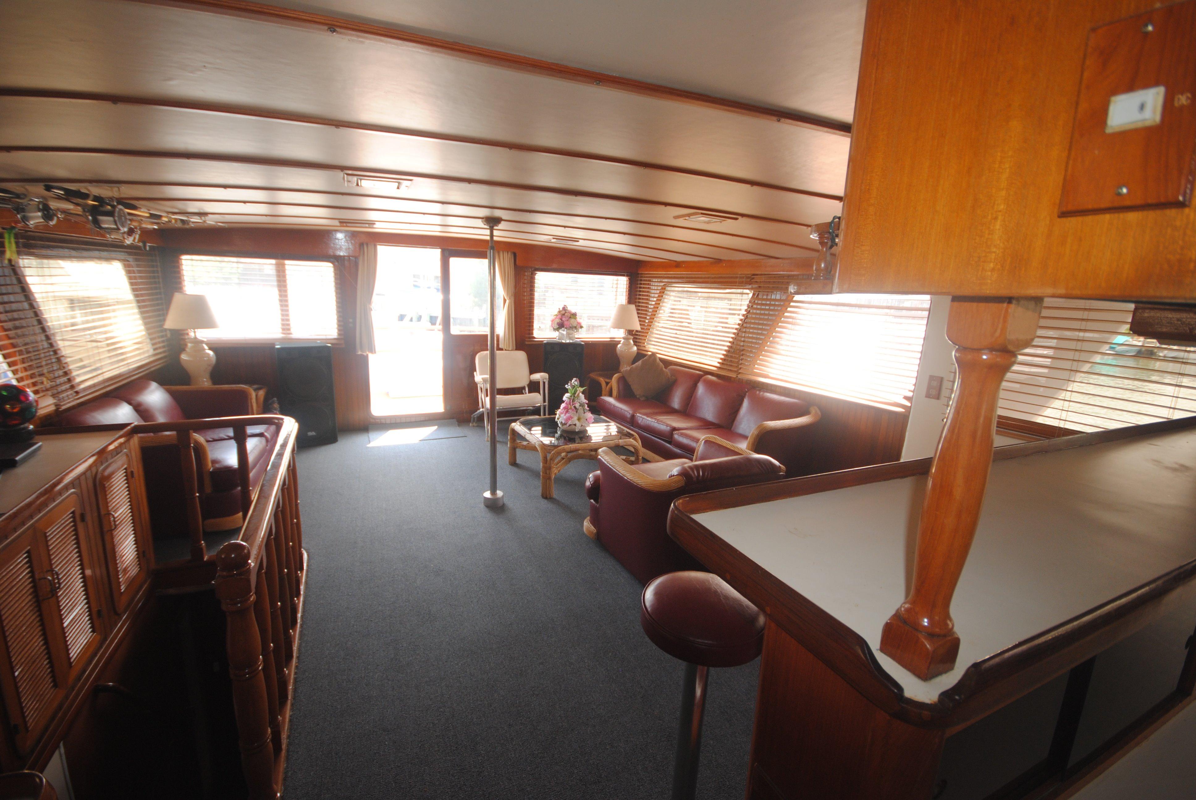 Marine Trader-62 Med Yacht 1987-MAJESTIC NJ-US-Main salon-8493522 | Thumbnail