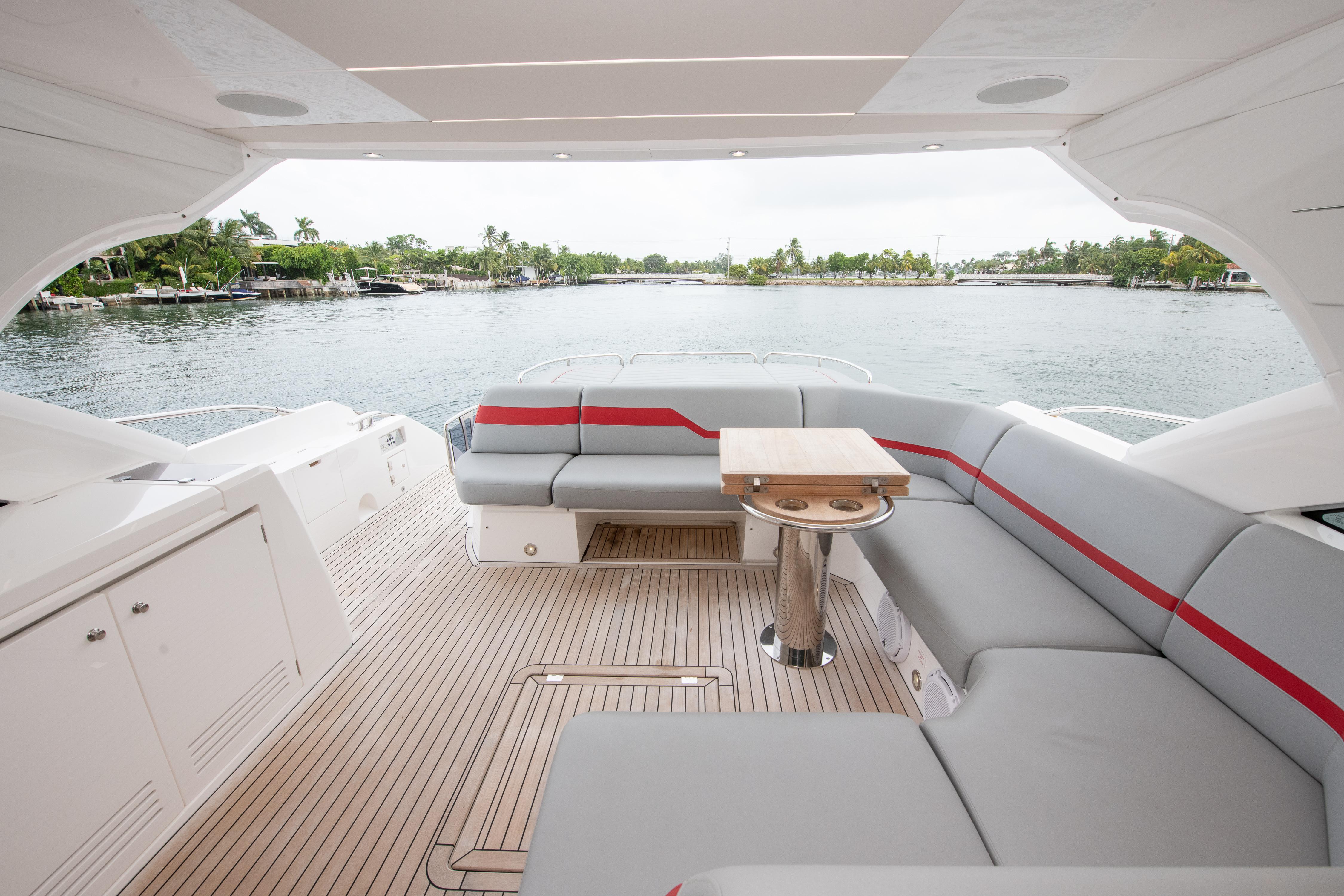 Sunseeker 60 - Aft Deck