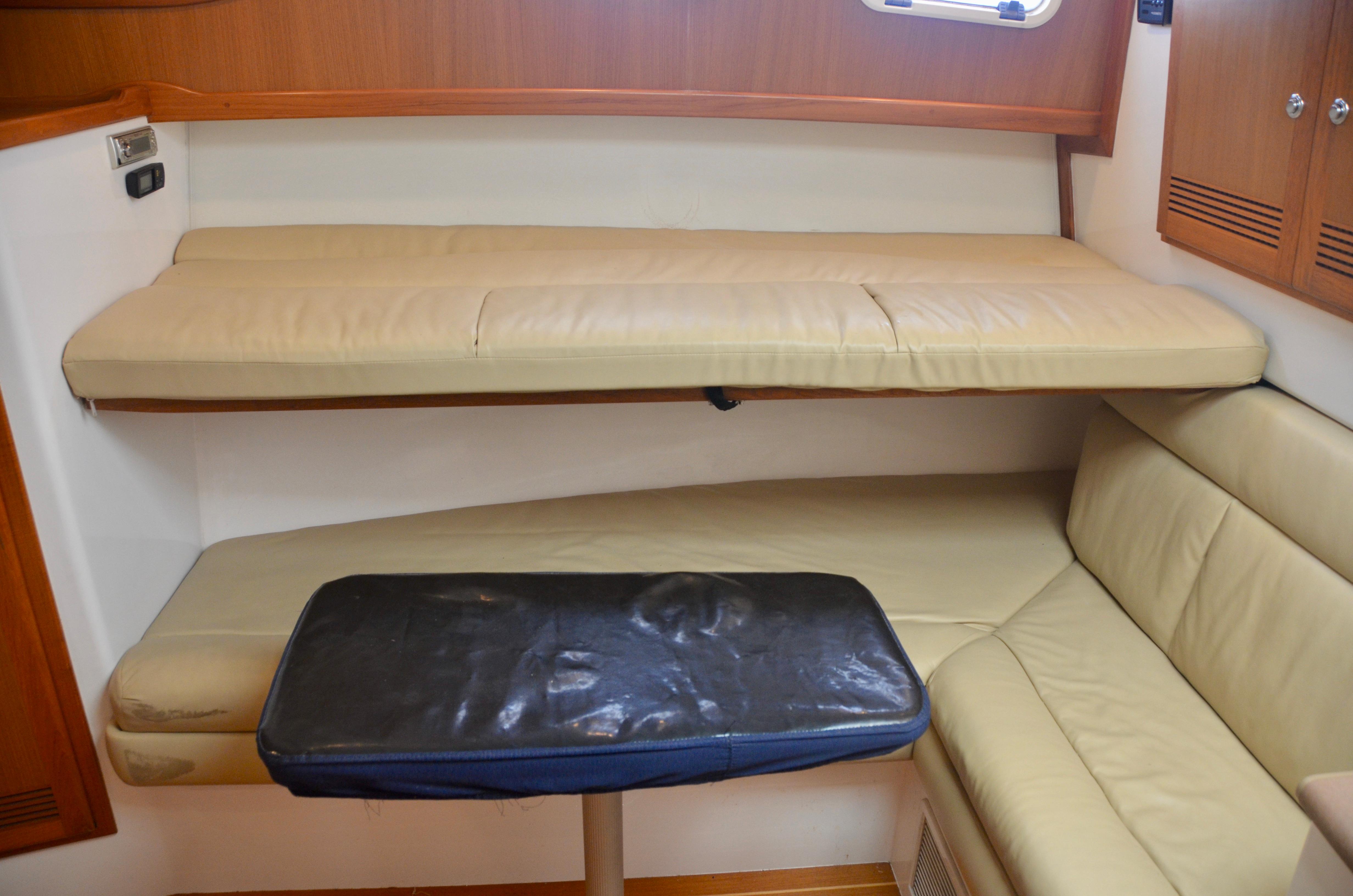Cabo 35 Express - Cabin, Dinette
