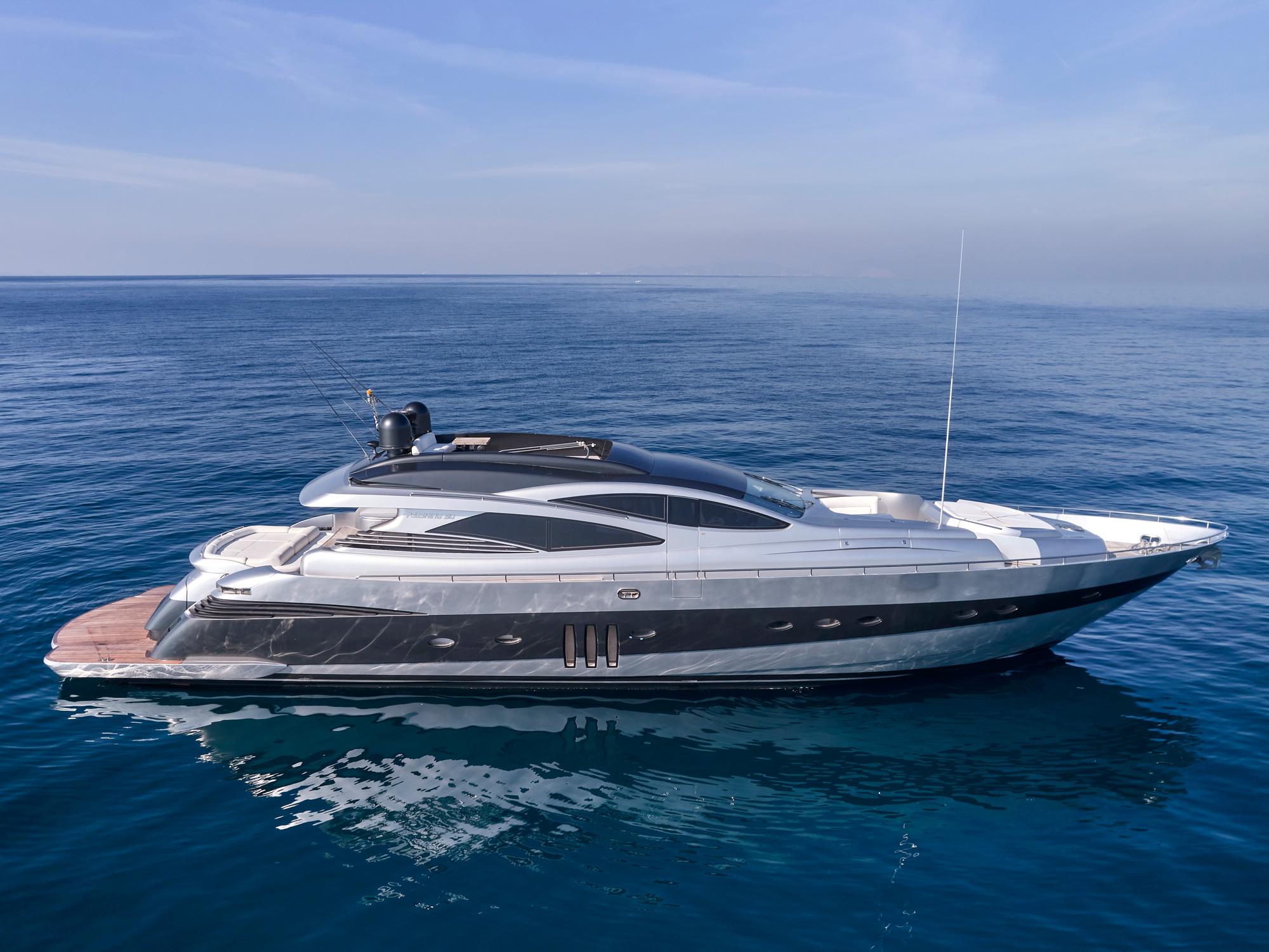 2006 Pershing 90