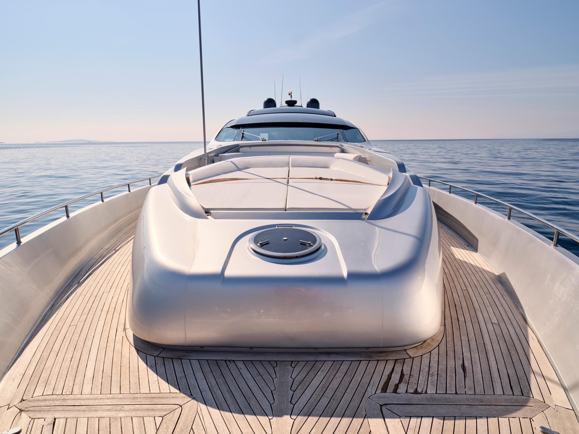 2006 Pershing 90