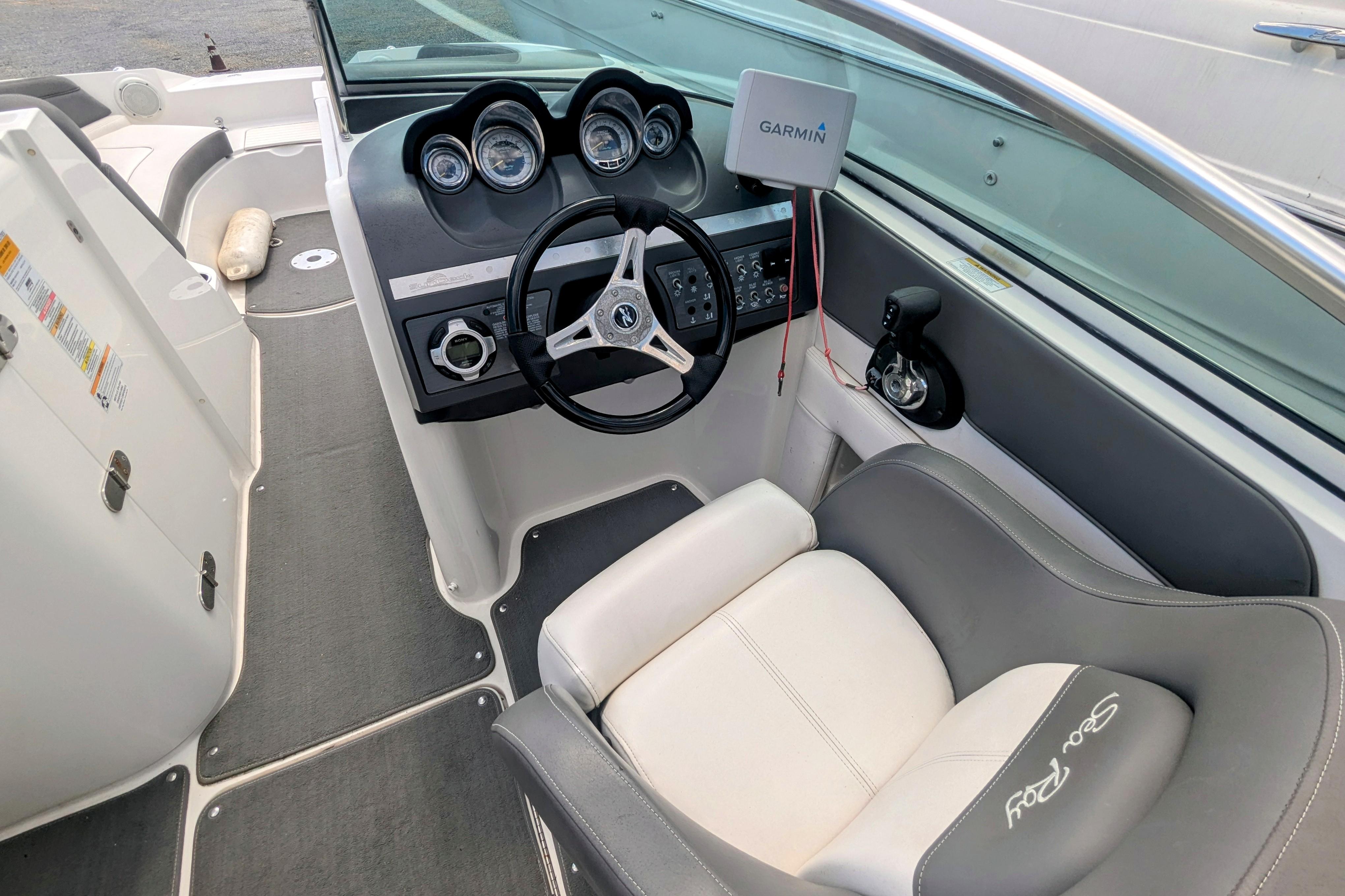 2011 Sea Ray 260 Sundeck-3