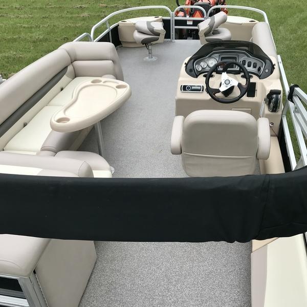 2015 Sun Tracker boat for sale, model of the boat is FISHIN' BARGE® 24 XP3 & Image # 7 of 13