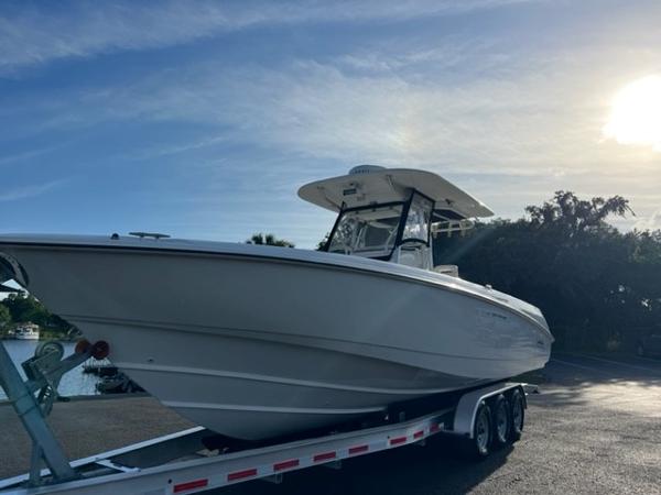 32' Boston Whaler, Listing Number 100915844, - Photo No. 3