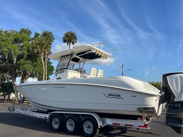 32' Boston Whaler, Listing Number 100915844, - Photo No. 4