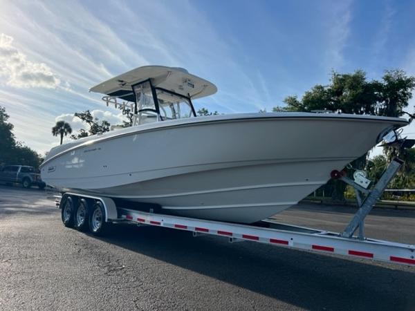 32' Boston Whaler, Listing Number 100915844, - Photo No. 10