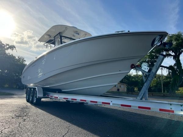 32' Boston Whaler, Listing Number 100915844, - Photo No. 12