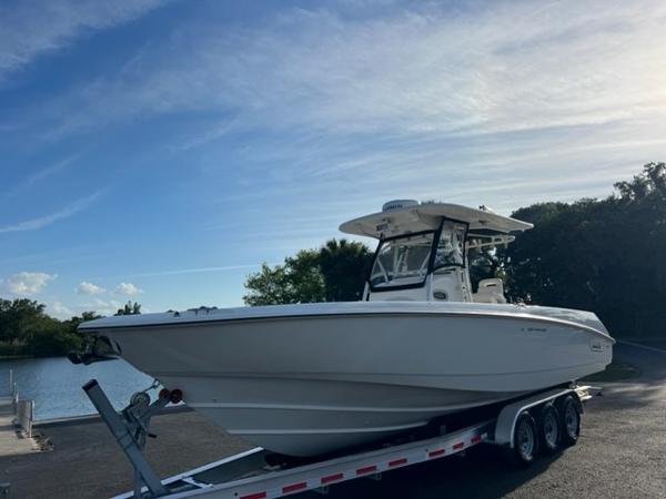 32' Boston Whaler, Listing Number 100915844, - Photo No. 15