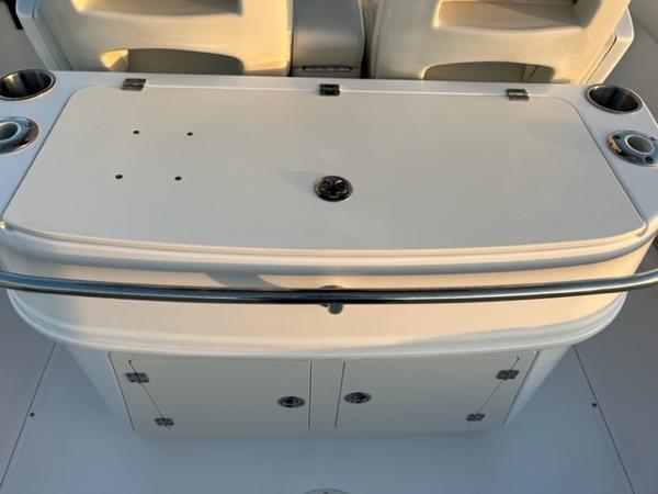 32' Boston Whaler, Listing Number 100915844, Image No. 28