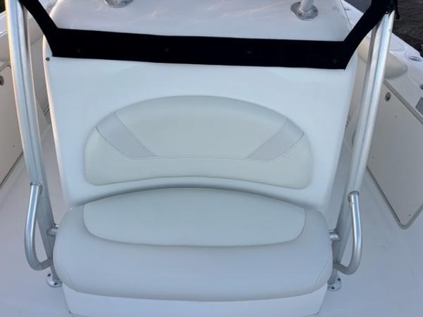 32' Boston Whaler, Listing Number 100915844, - Photo No. 31