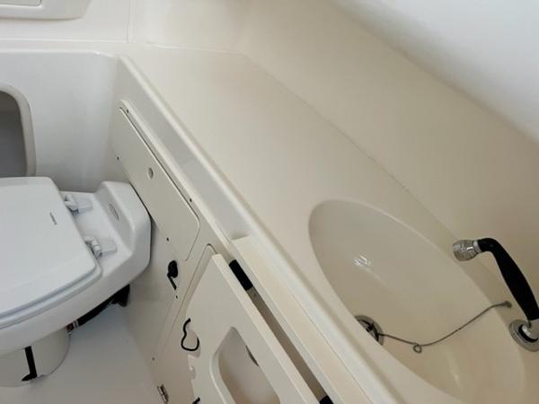 32' Boston Whaler, Listing Number 100915844, - Photo No. 36