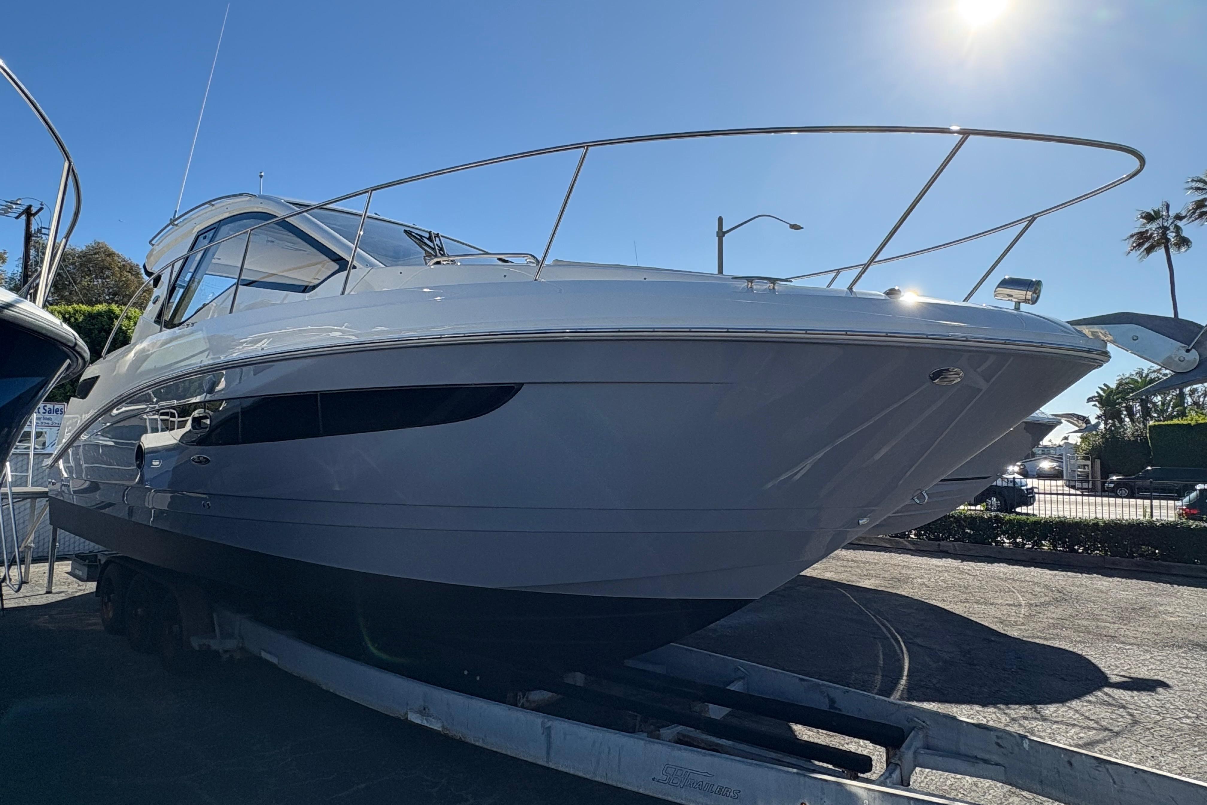 2018 Sea Ray Sundancer 350 Coupe #TDH1465A inventory image at Sun Country Marine Group, Newport Beach
