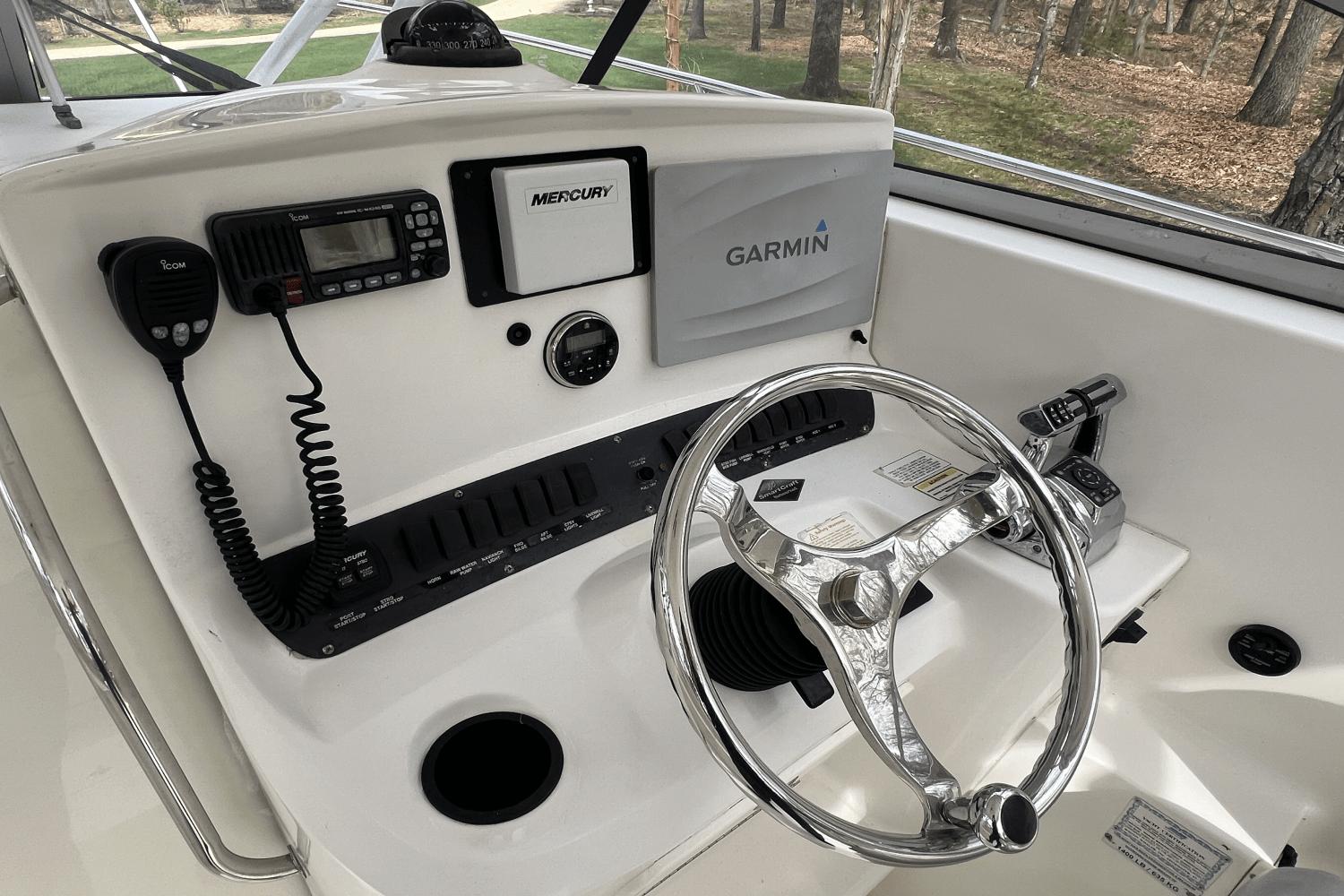 2006-boston-whaler-305-conquest-power-9461670-977360190-0-250420251127-10