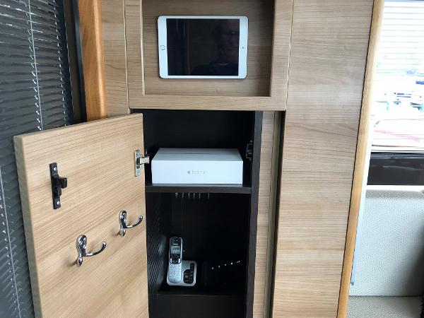 2010 Sealine F46