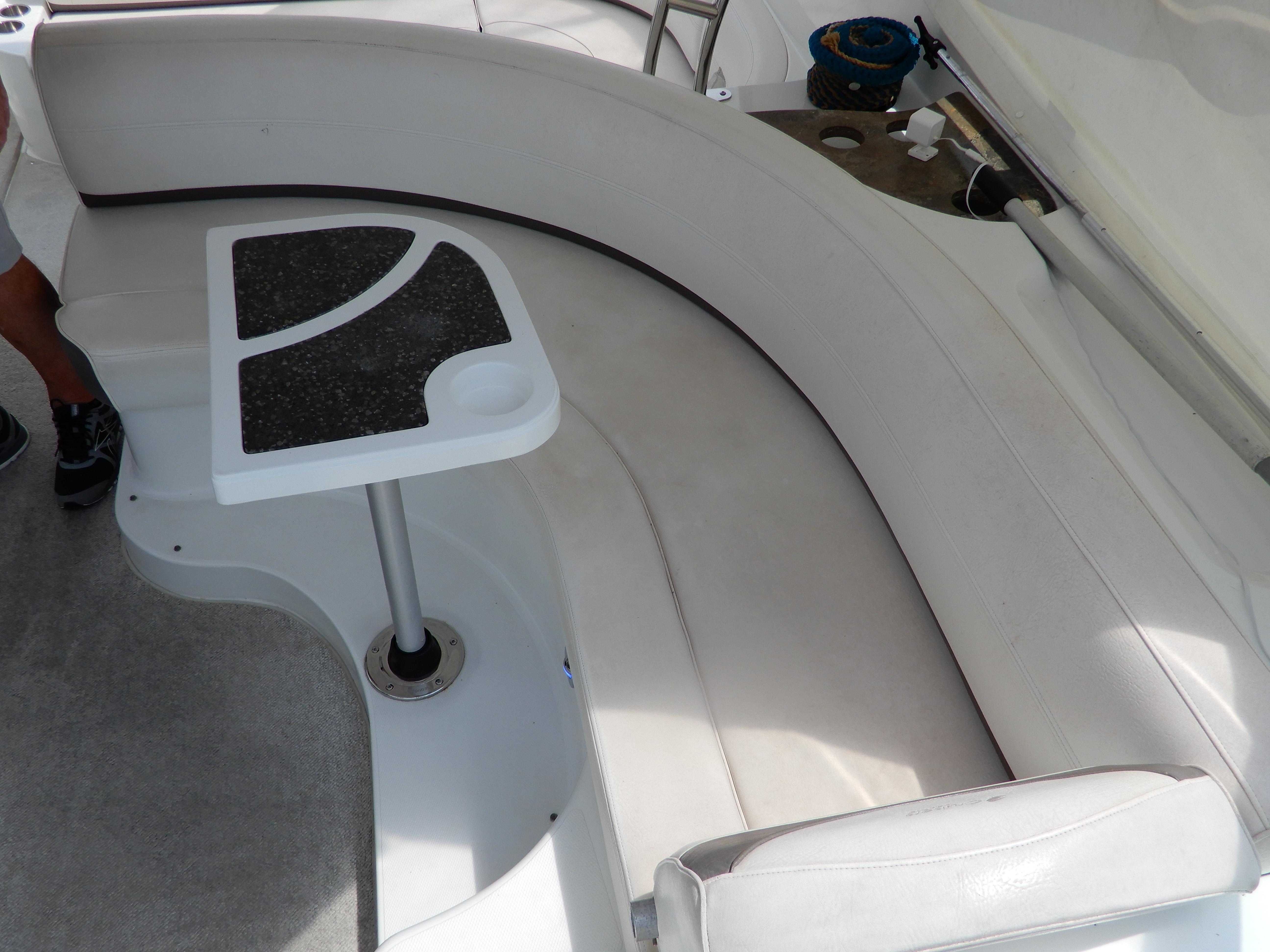 2008-cruisers-yachts-460-express-power-9881674-20250723113435213-1