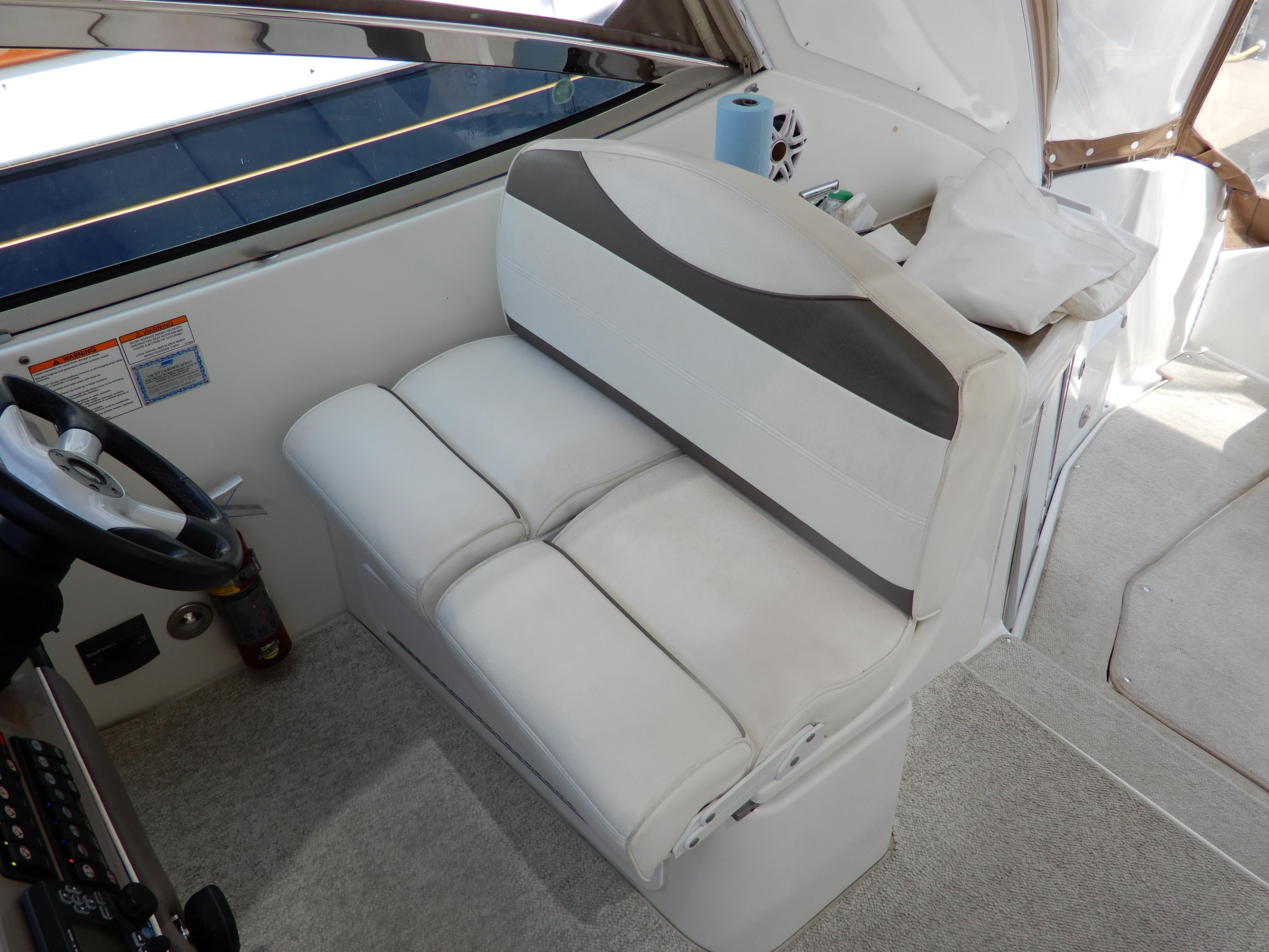 2008-cruisers-yachts-460-express-power-9881674-20250723113457192-1