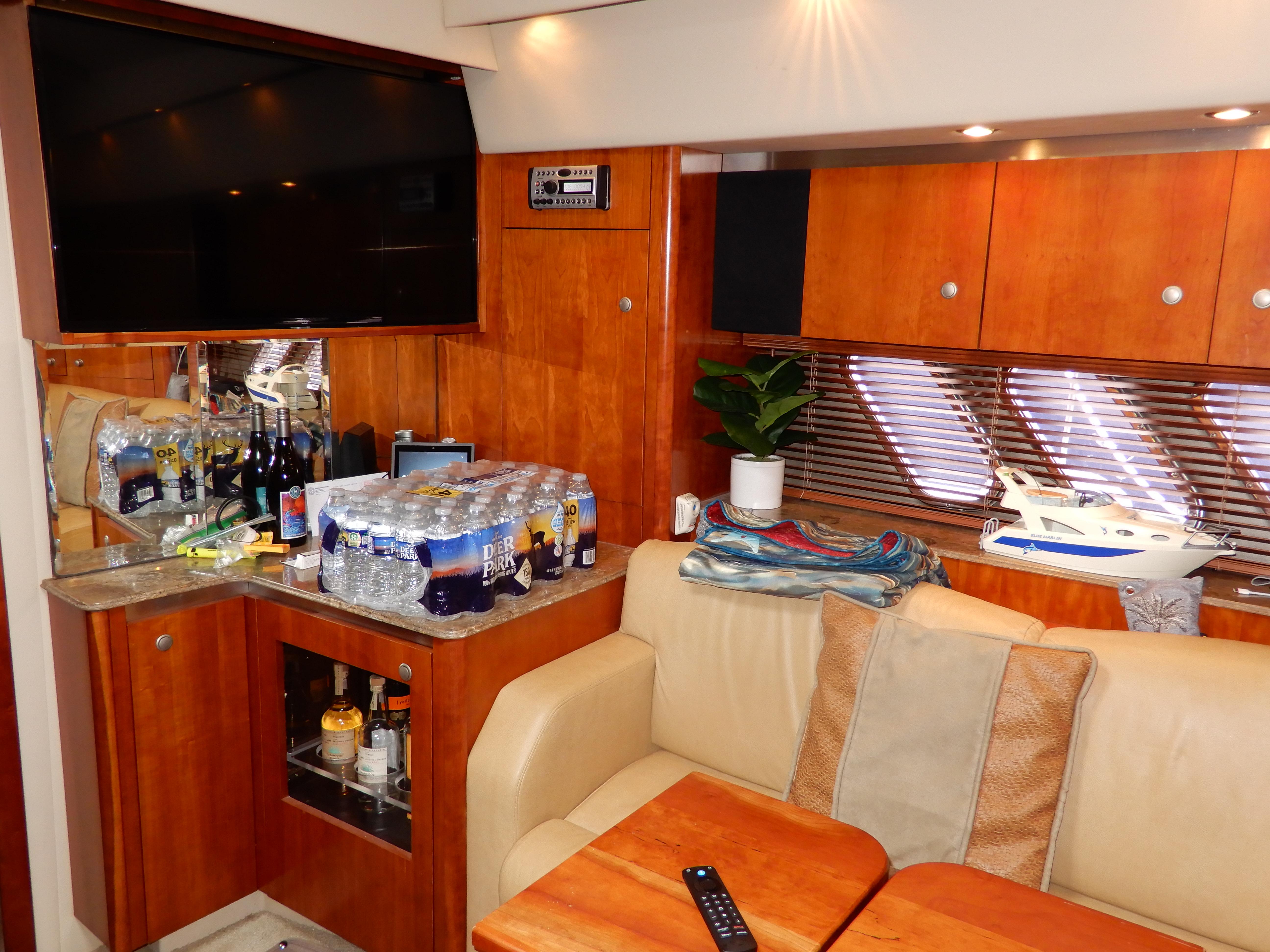 2008-cruisers-yachts-460-express-power-9881674-20250723114338008-1