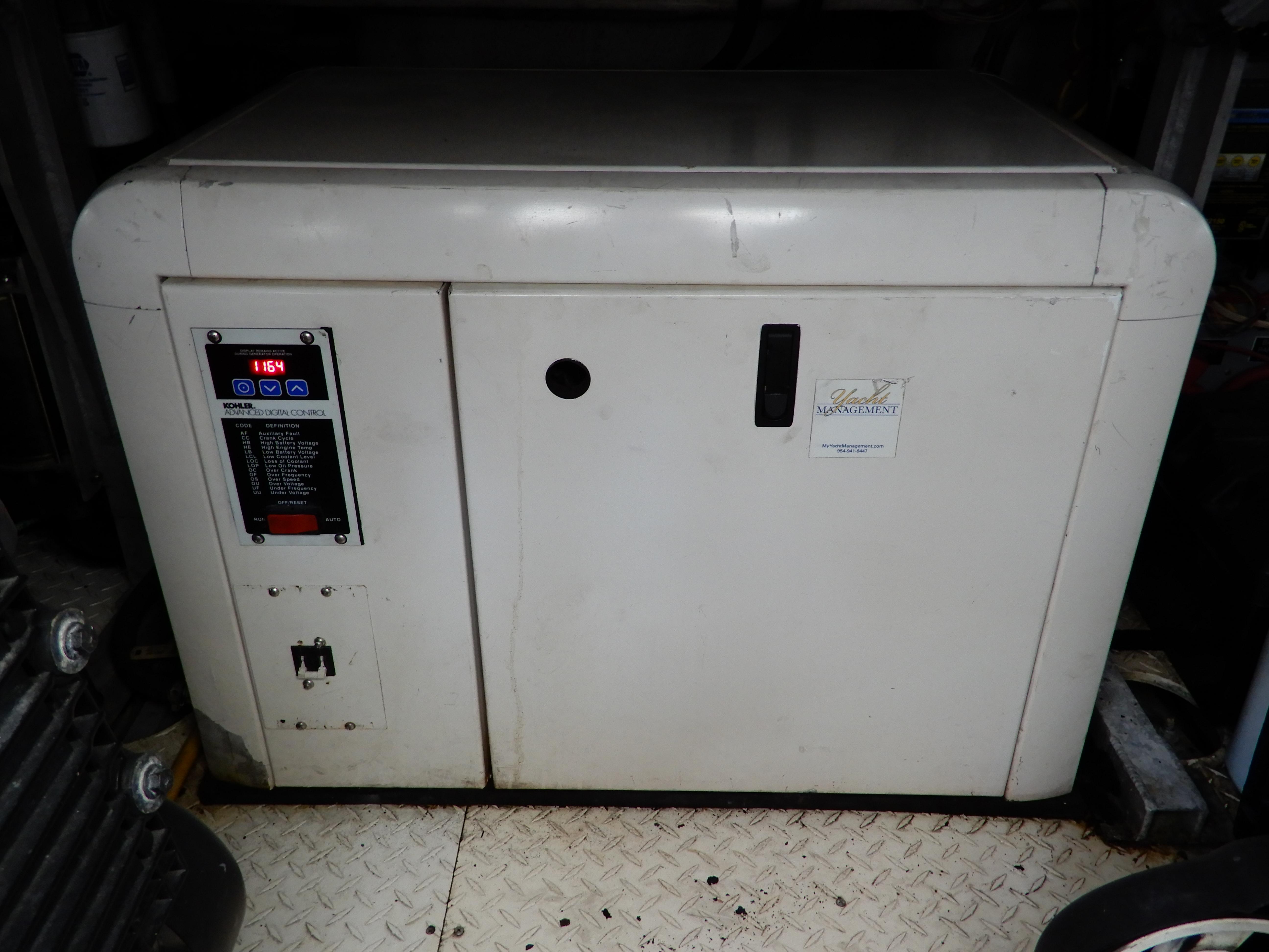 2008-cruisers-yachts-460-express-power-9881674-20250723115023839-1