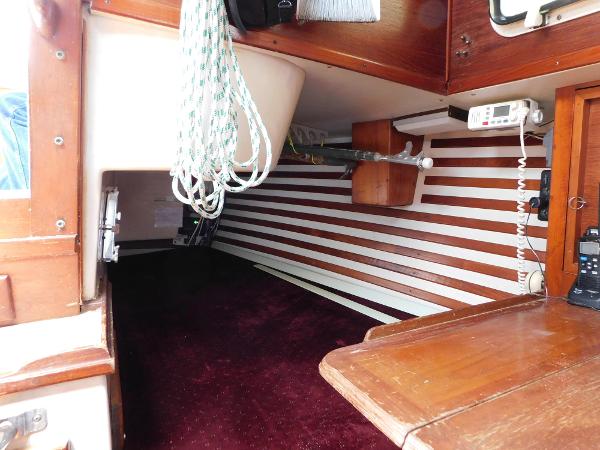 35' Endeavour, Listing Number 100899975, - Photo No. 18