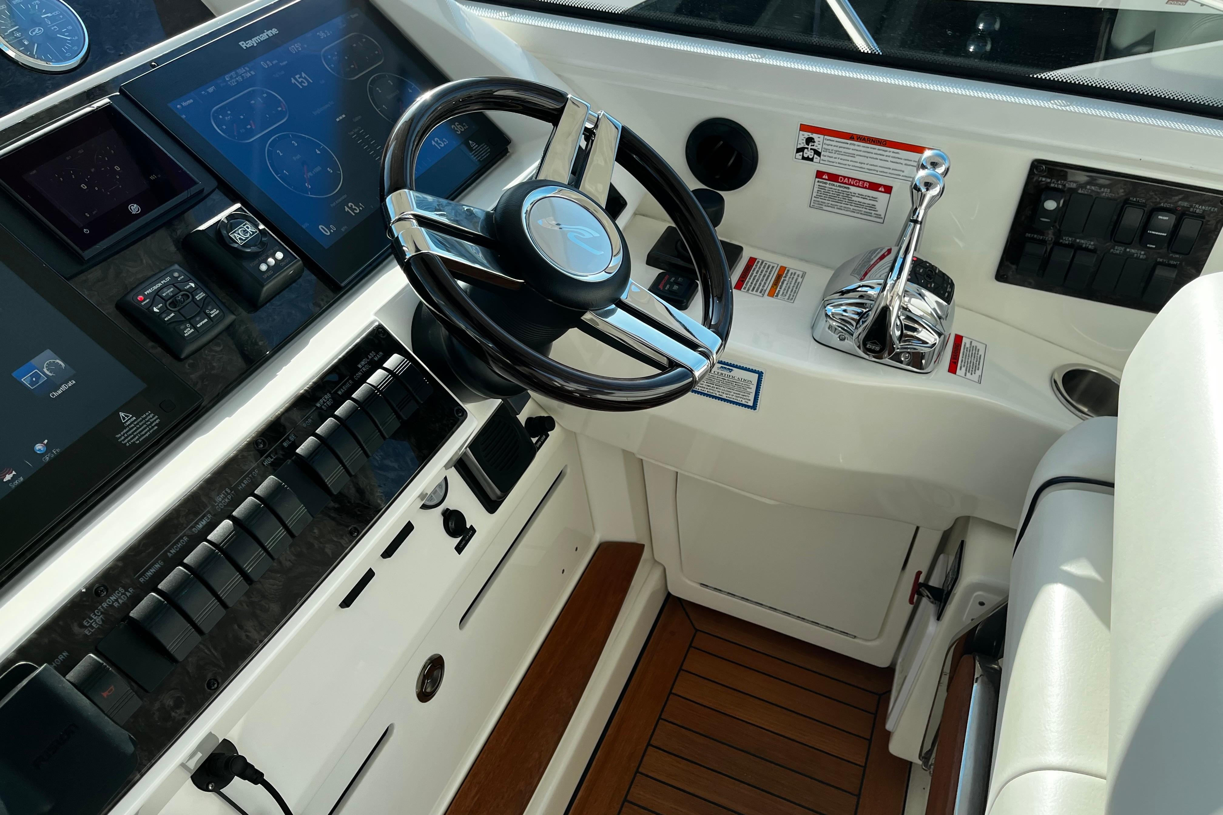 2010 Sea Ray 450 Sundancer #TBST7625J inventory image at Sun Country Yachts, South Lake Union (Seattle)