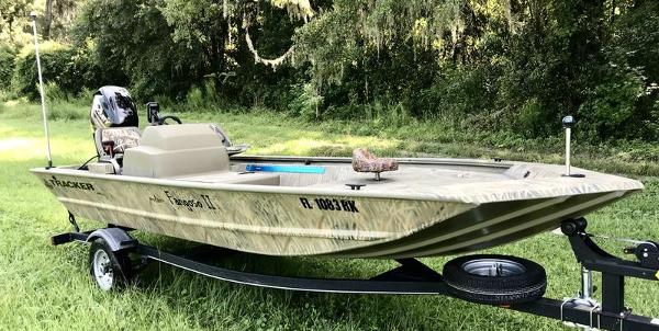 2017 Avalon boat for sale, model of the boat is GRIZZLY® 1648 MVX SC & Image # 9 of 13