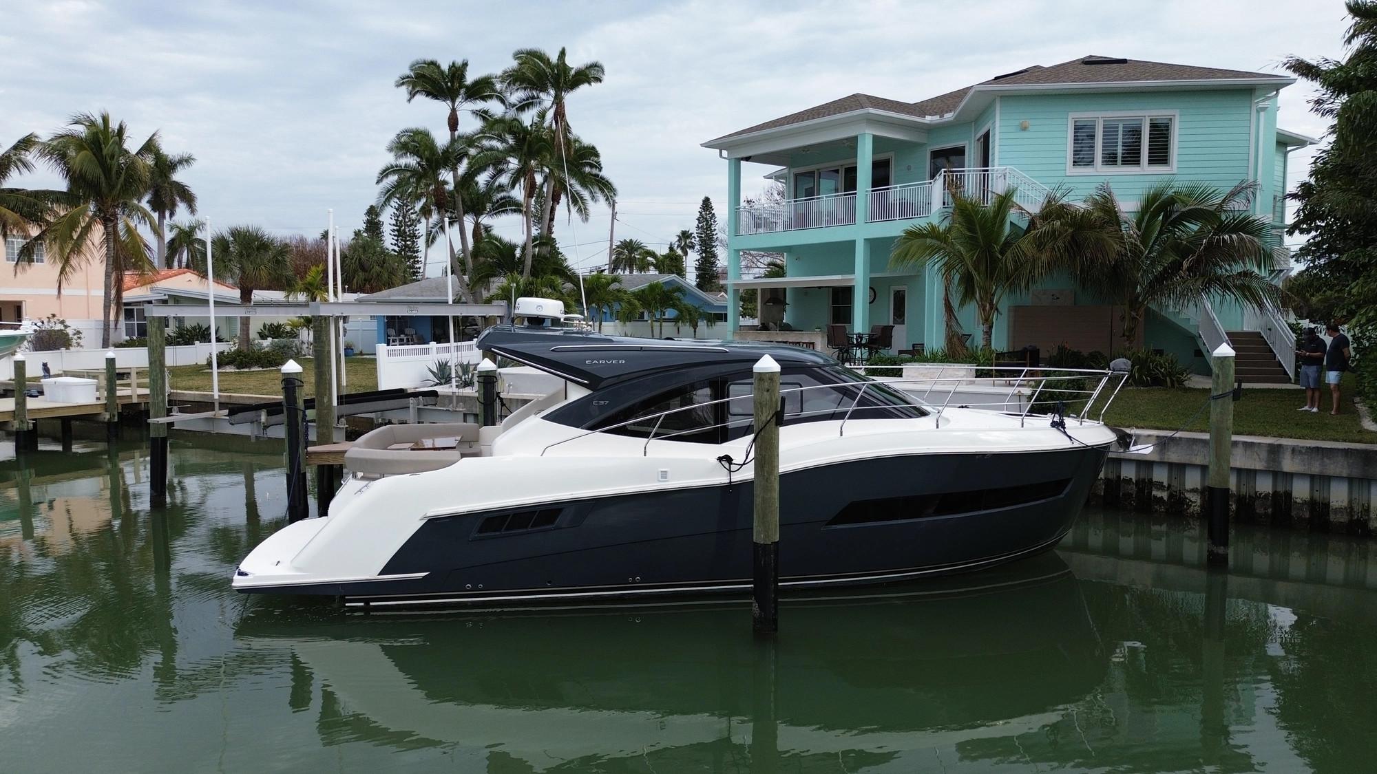 2019 Carver 37 coupe