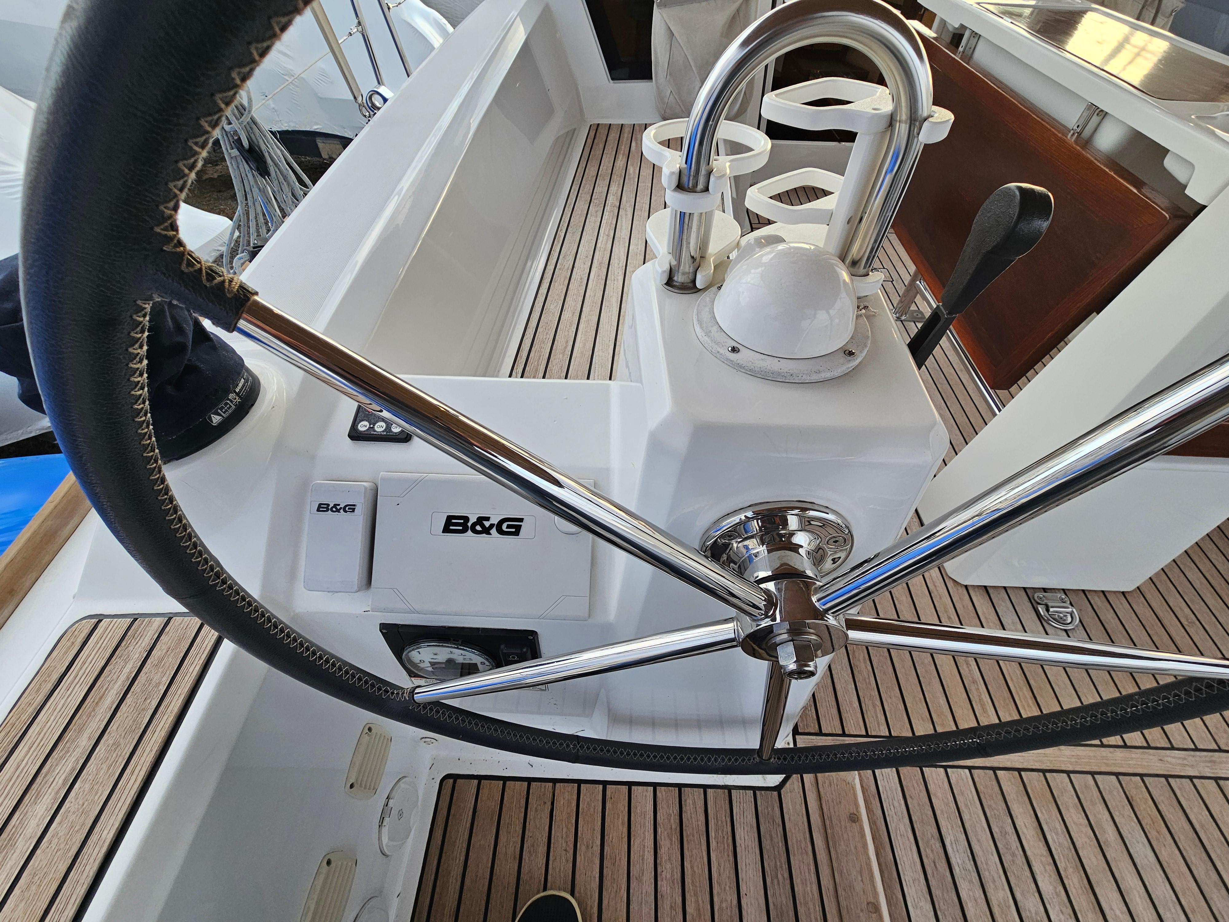 Yacht Photos Pics