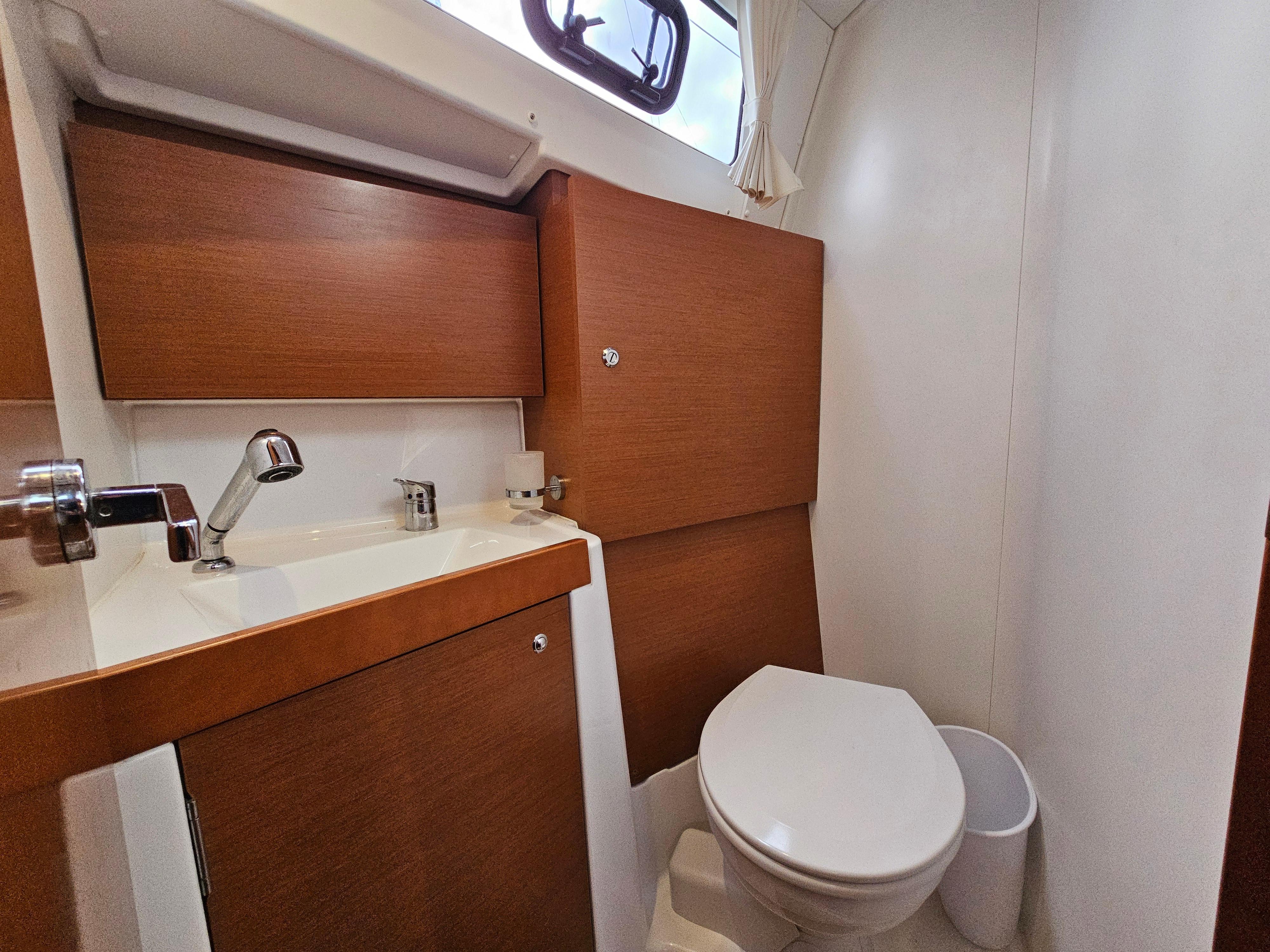 Yacht Photos Pics