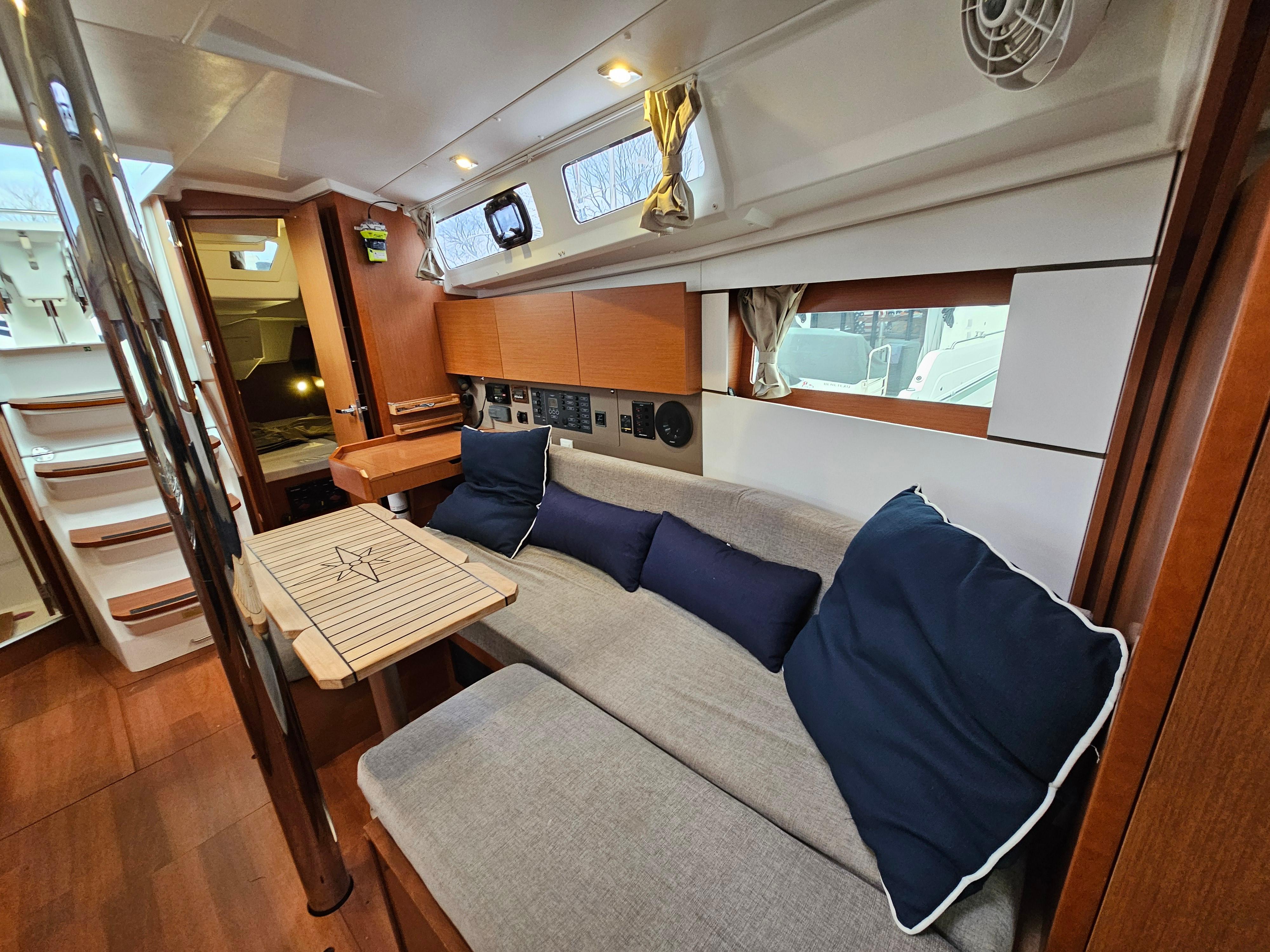 Yacht Photos Pics