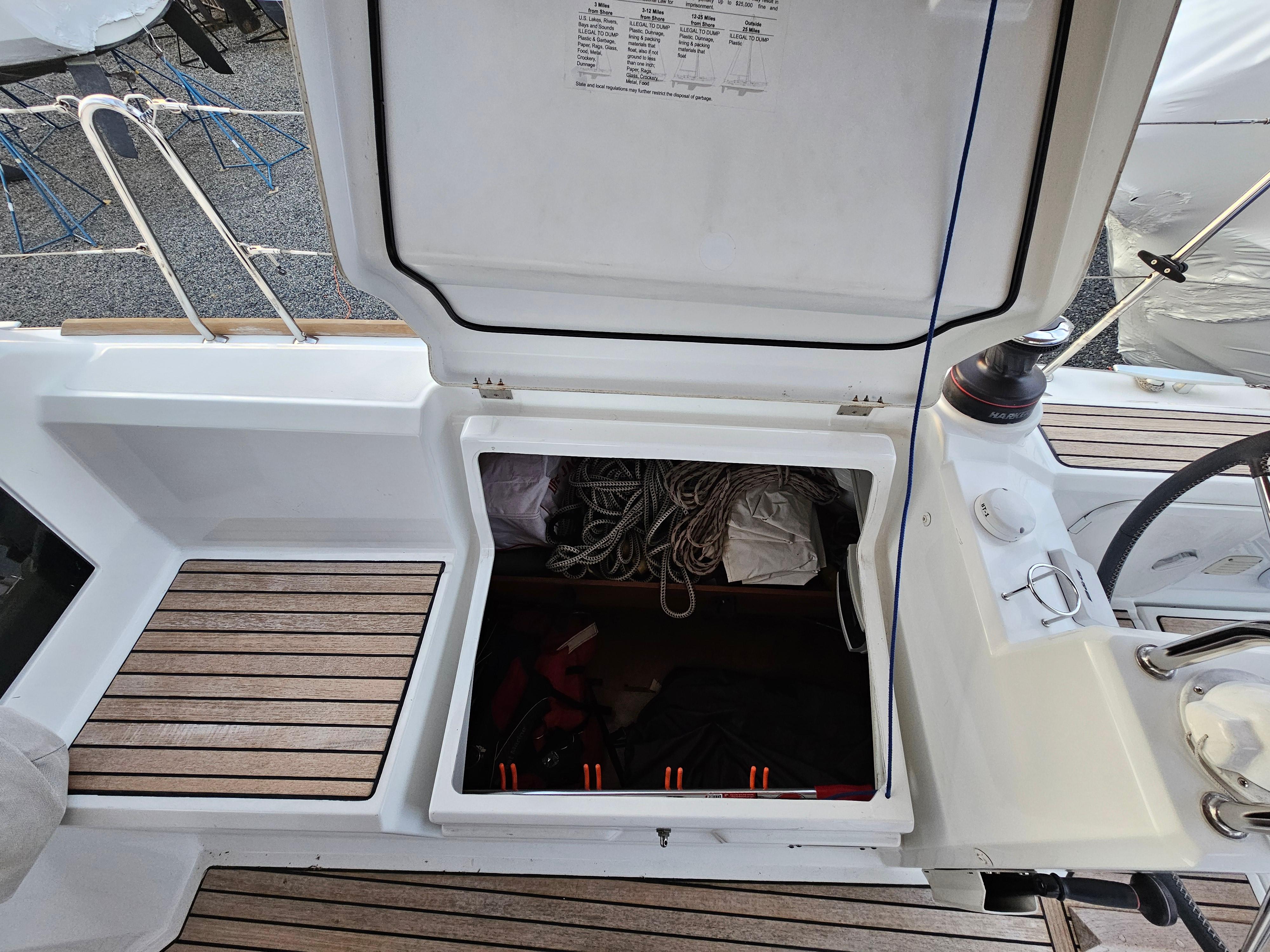 Yacht Photos Pics