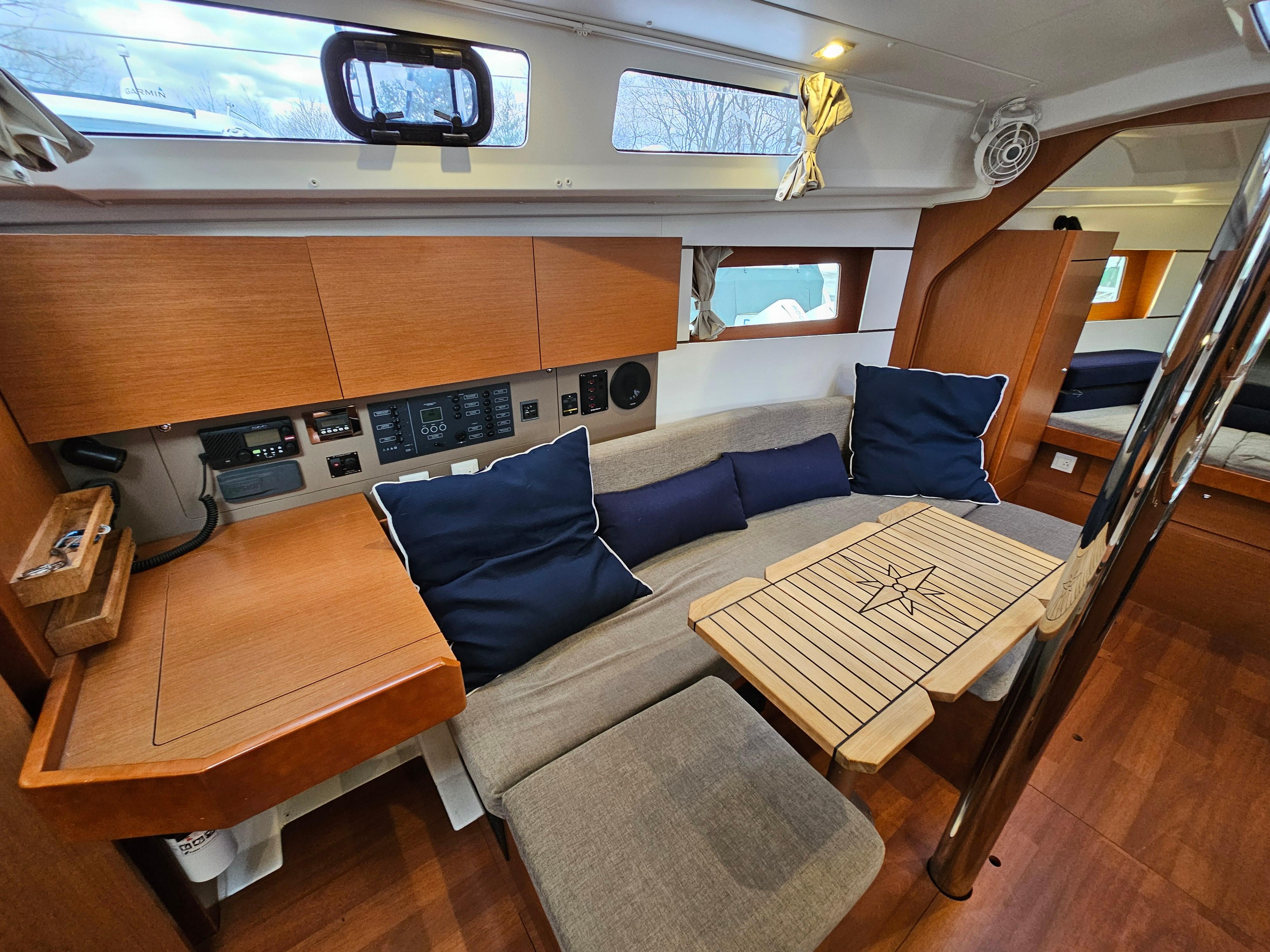 Yacht Photos Pics